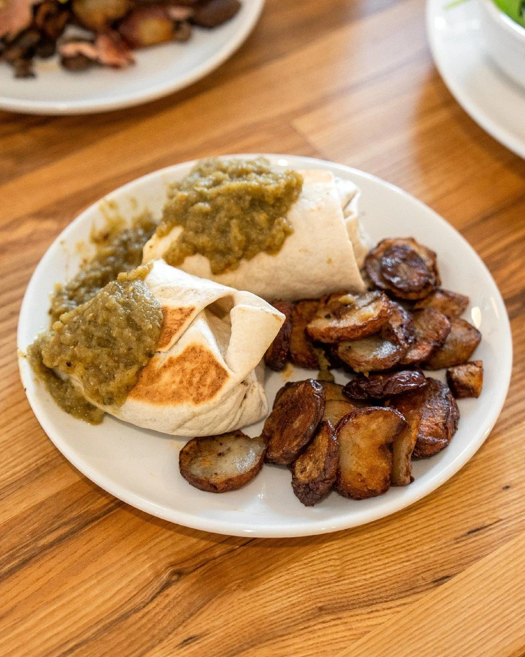 Our perfect Sunday includes a loaded breakfast burrito and mimosa. 🌯🥂🫶 Whose joining us?

We'll be here from 8AM-2PM. Plus, if you join our online waitlist, you can be sure to get ahead of the crowd!