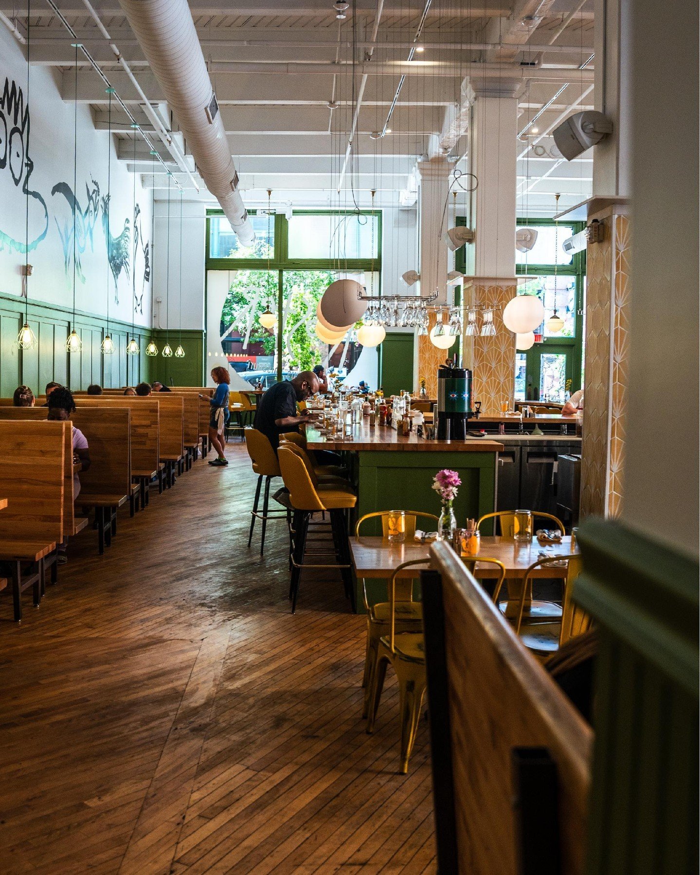 What's your New Year's resolution? Maybe it's finally eating breakfast every day&hellip;it is the most important meal of the day, after all. 😉✨

Start your 2026 off right and dig into a delicious spread at Rooster! We're serving all your breakfast f