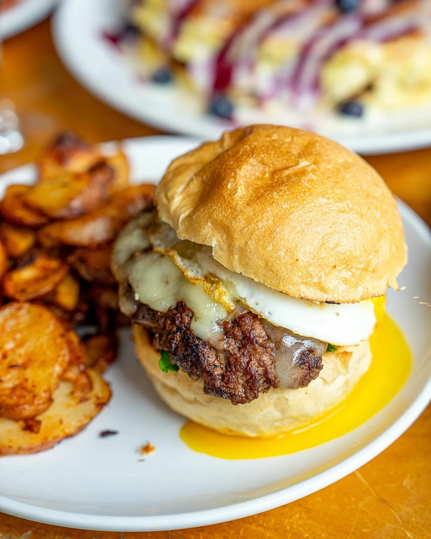 Grab your crew and let&rsquo;s brunch this weekend!🍳💛
Both locations, @southgrandstl &amp; @washington_avenue will be open 8am-2pm.
