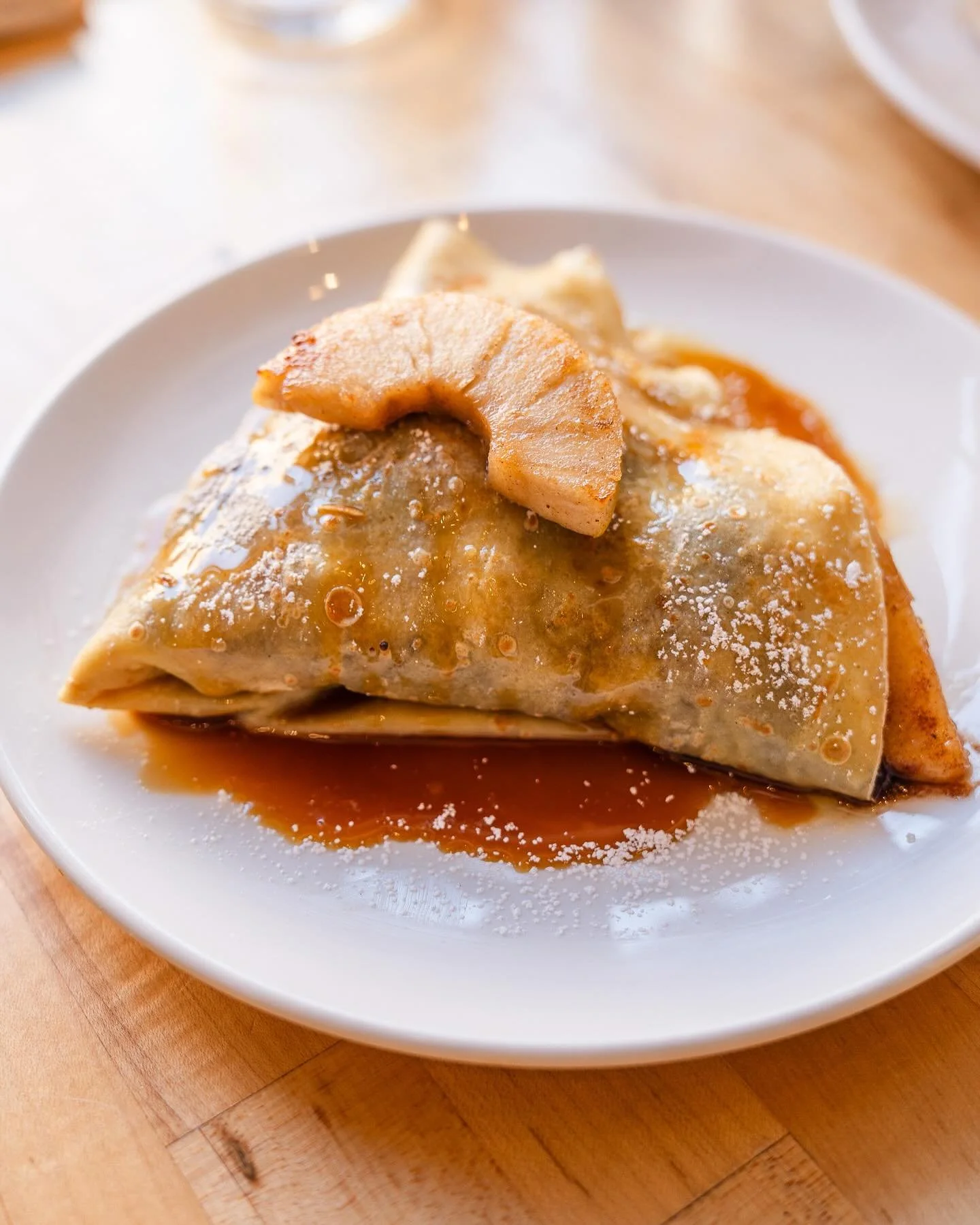 Warm roasted apples.🍎 
Cinnamon butter.🤎
Sweet caramel sauce.✨
Our warm apple crepe gives zero regrets!
Join us for brunch, 8am-2pm!