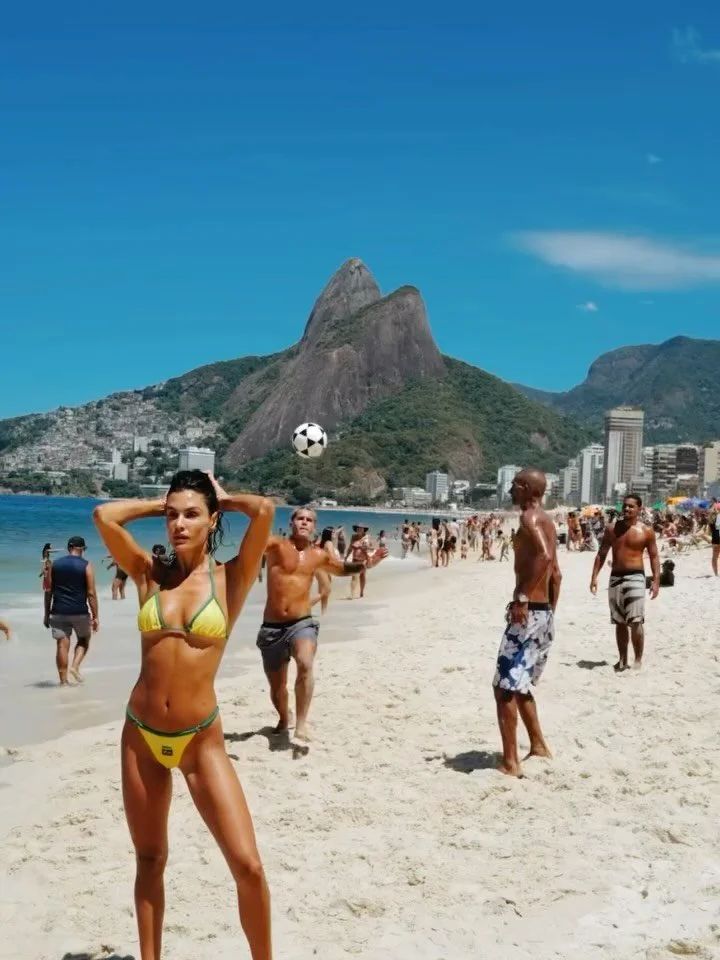 Summer in Rio 🌞🇧🇷

Cinematography by Kerry Wheeler via @worldofkerry 

#riodejaneiro #brazil