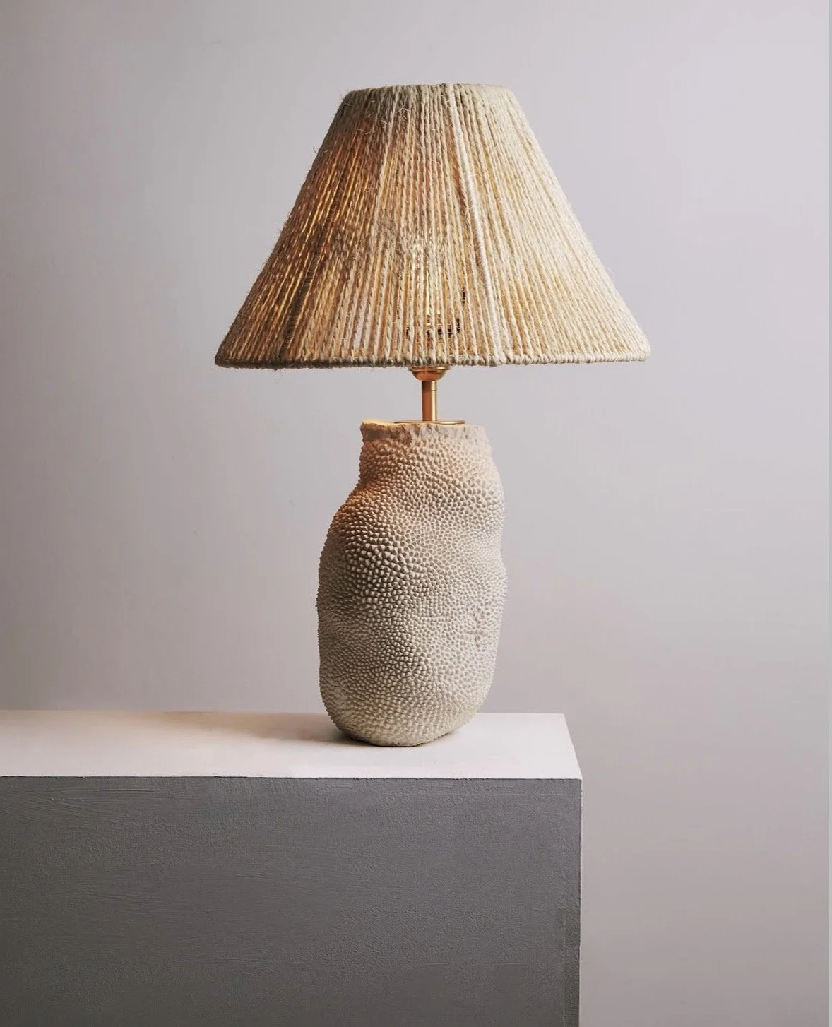 Jaca Lamp No.1 - Casa e Jardim, Feb 2026