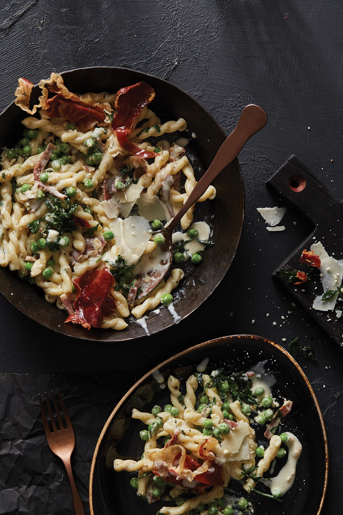 UPLOADED/REDIRECTED Gemelli with Prosciutto and Peas