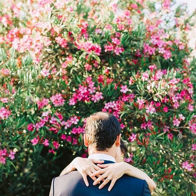 Hoje &eacute; dia de casamento novo no site!!
Podem ver tudo no link que se encontra na nossa bio.

#bride #weddingdress #bridetobe #style #weddingideas #weddinginspo #instawedding #bridal #weddingseason #engagement #weddingdecor #decor #weddinglove 