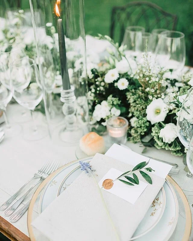 Detalhes dos dias mais bonitos
#bride #weddingdress #bridetobe #style #weddingideas #weddinginspo #instawedding #bridal #weddingseason #engagement #weddingdecor #decor #weddinglove #damat #ideasboda #inspiracionbodas #bodas2019 #marriagegoals #stylin