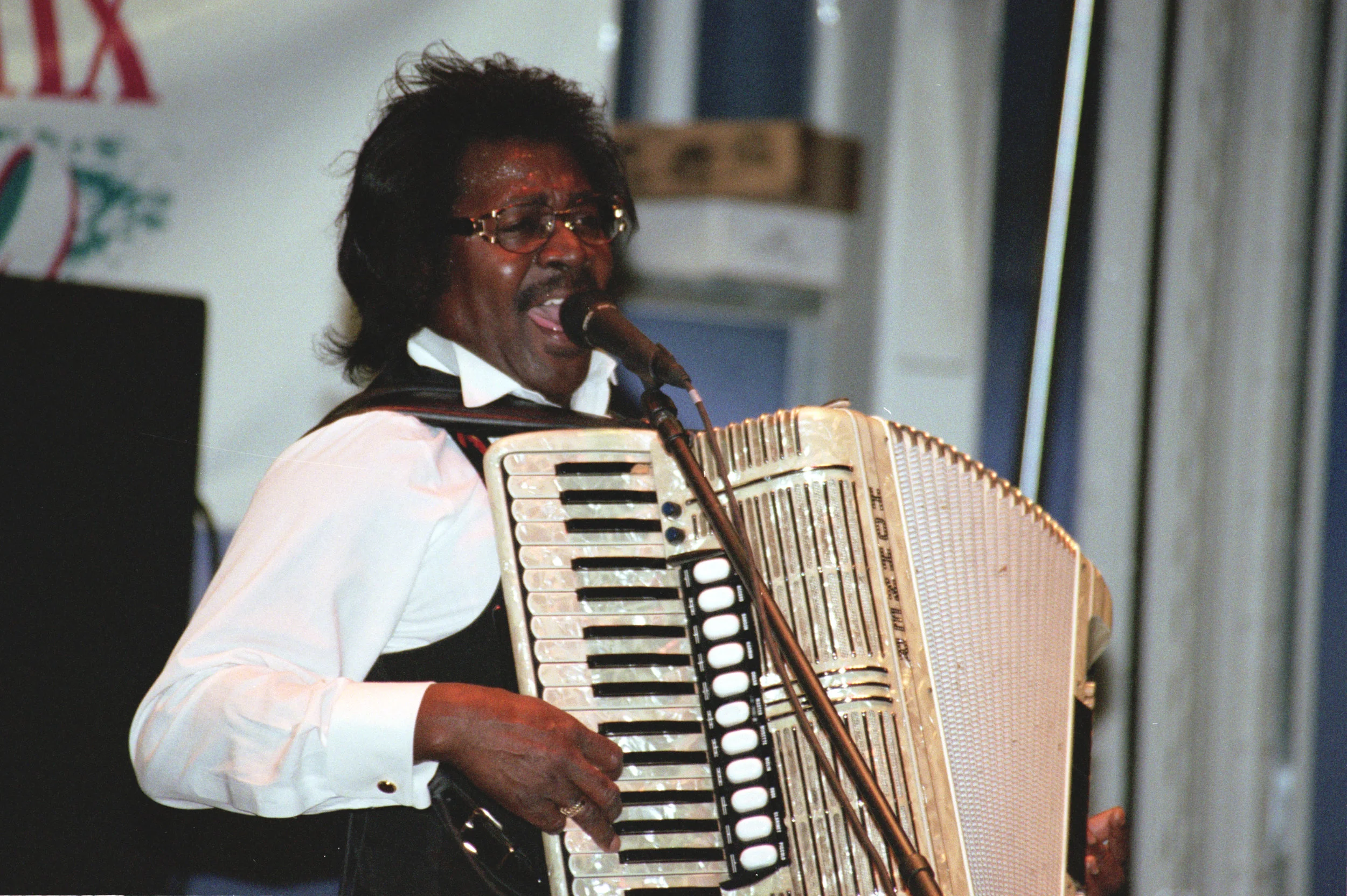 Buckwheat Zydeco 04.jpg