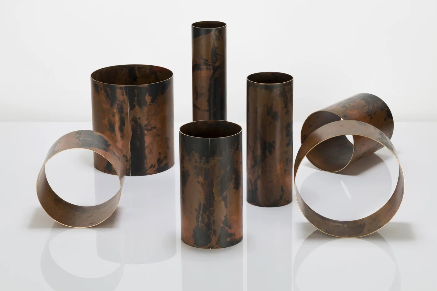 Juliette_Bigley_Cylinders_patinated_gilding_metal_2018_2.jpg