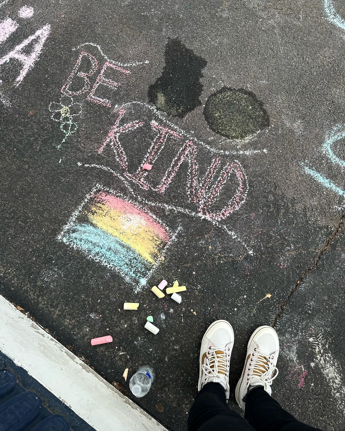 Happy Friday! Check out the beautiful artwork our students added around our campus yesterday 😍

#BelongatPIA #comeasyouare #allarewelcomehere #doschooldifferently #southphoenix #southphoenixlove #tempeschool #phoenixschool #schoolchoiceaz #SELatPIA 