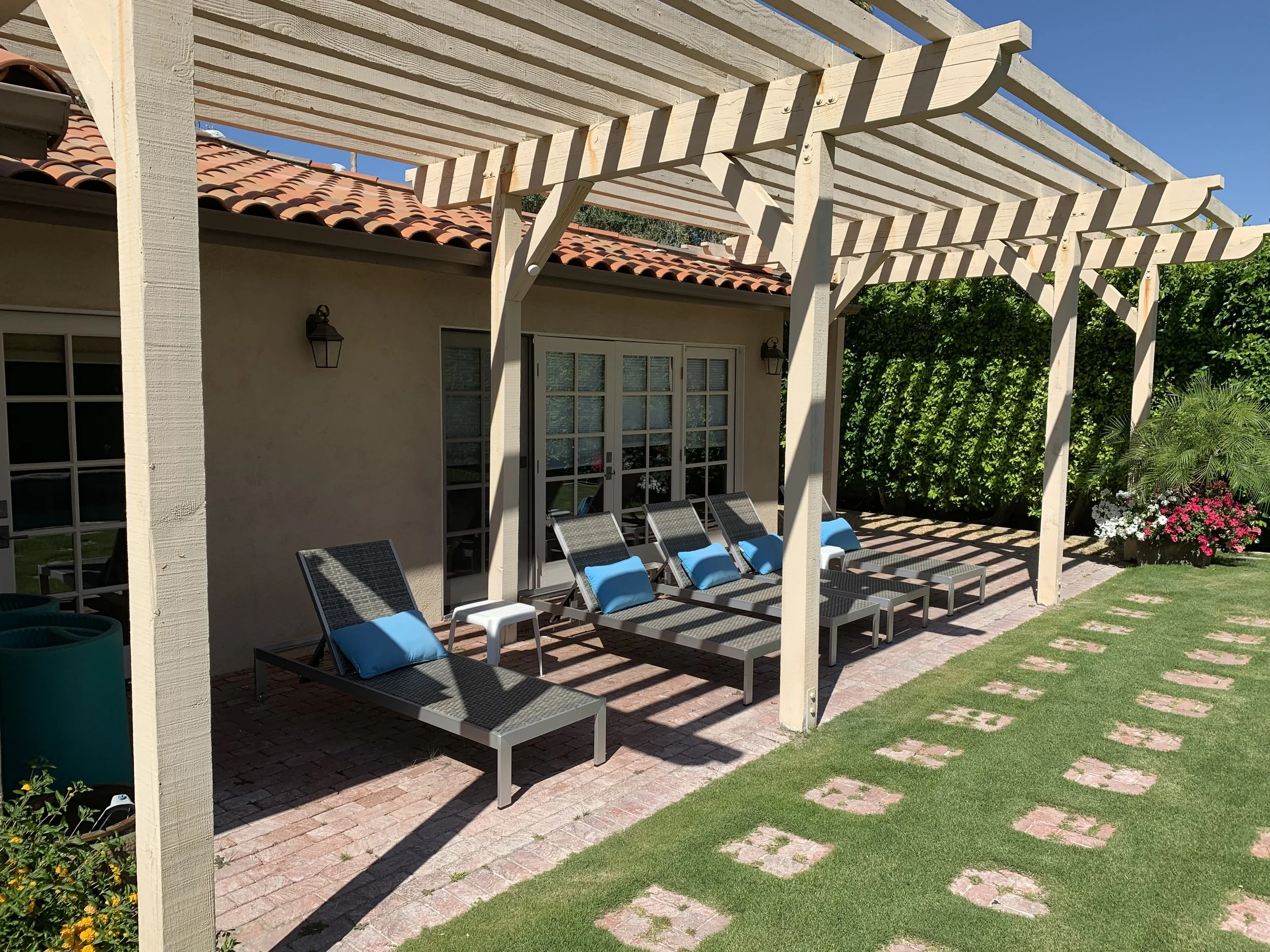 IMG_4124 Lounge chairs.JPG