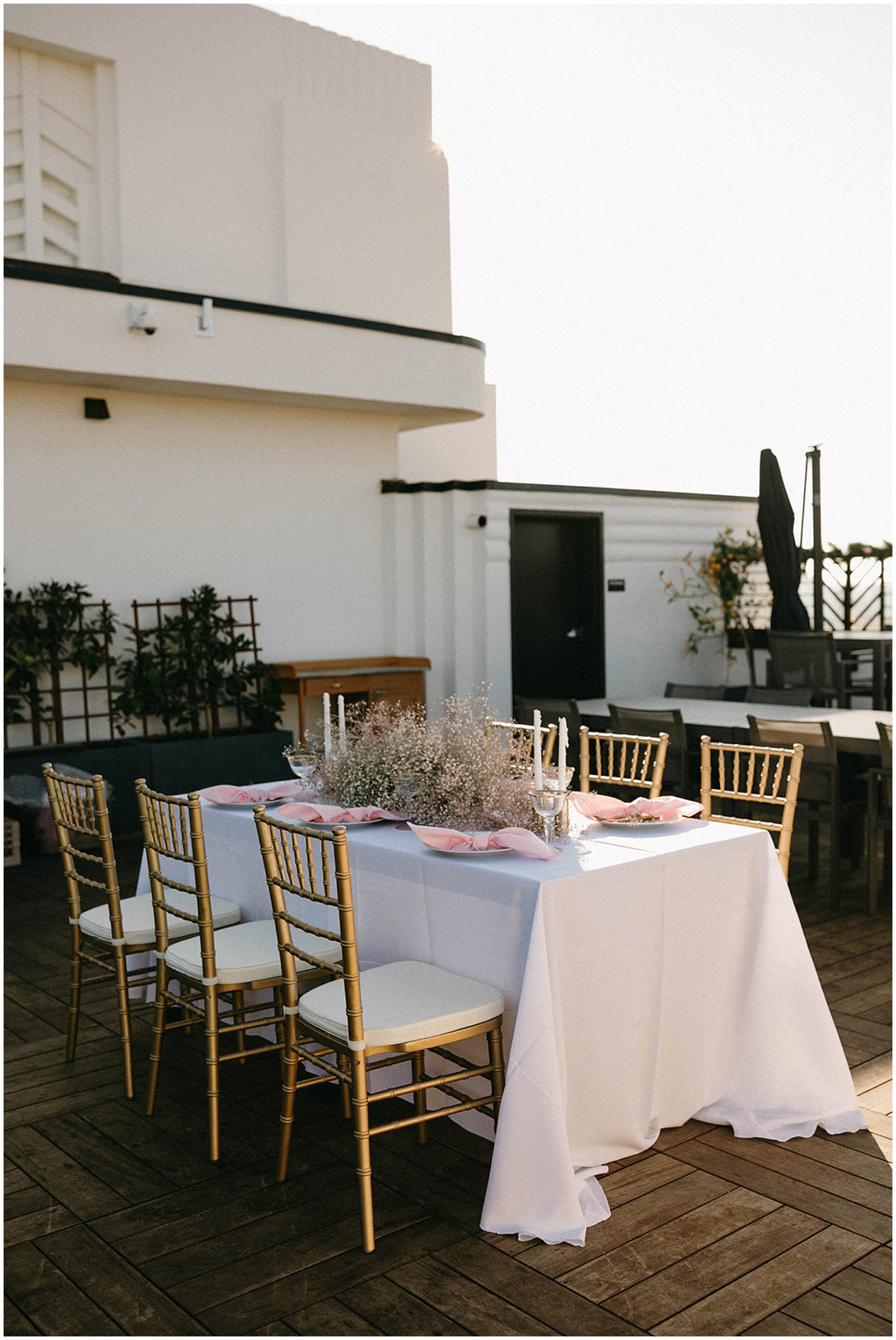 wedding tablescape on hotel rooftop
