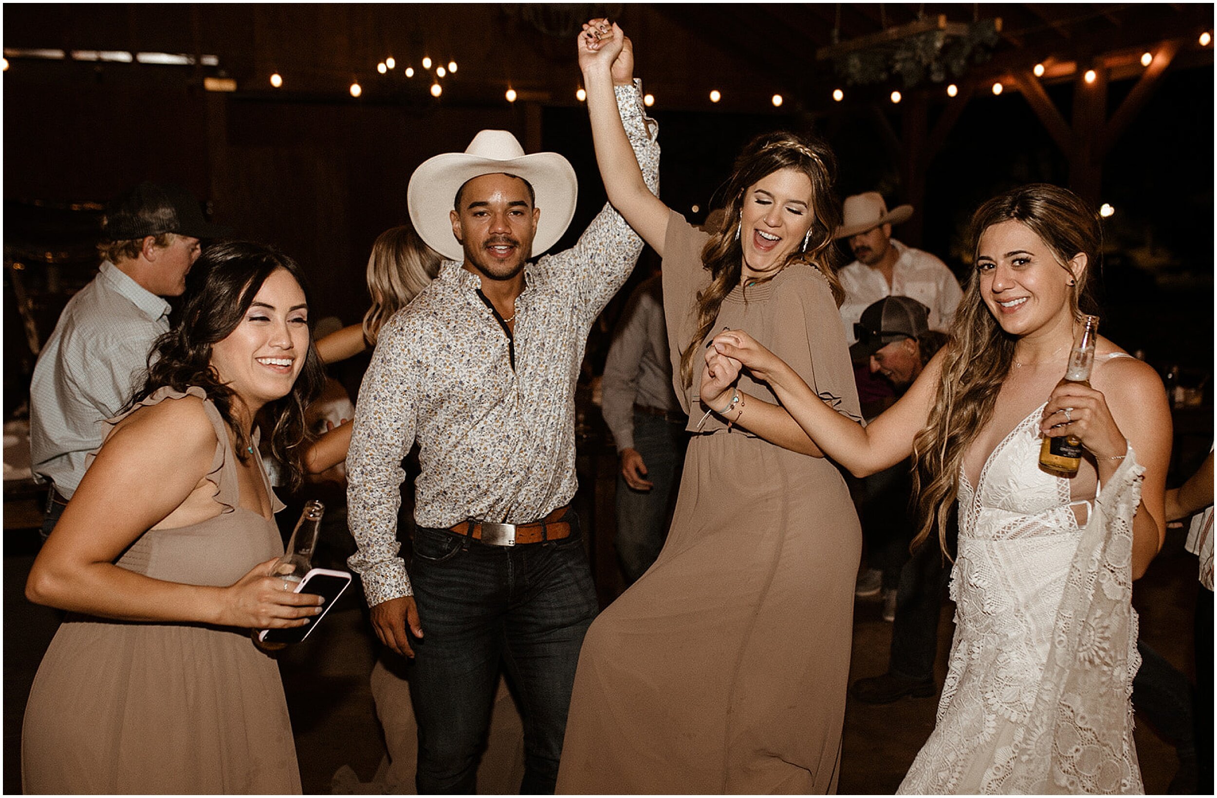 wedding guests dancing