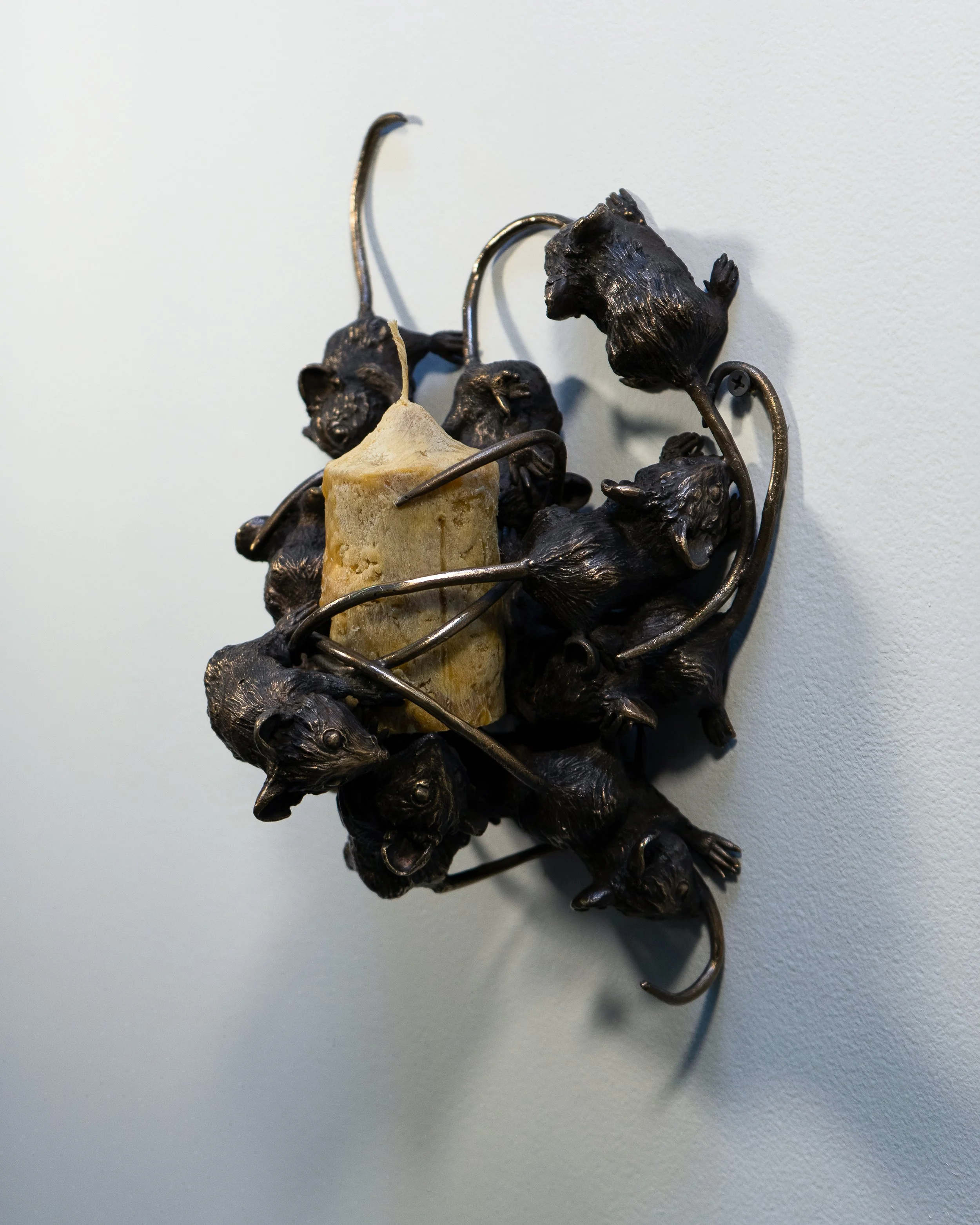 Mice Sconce Keep-8.jpg