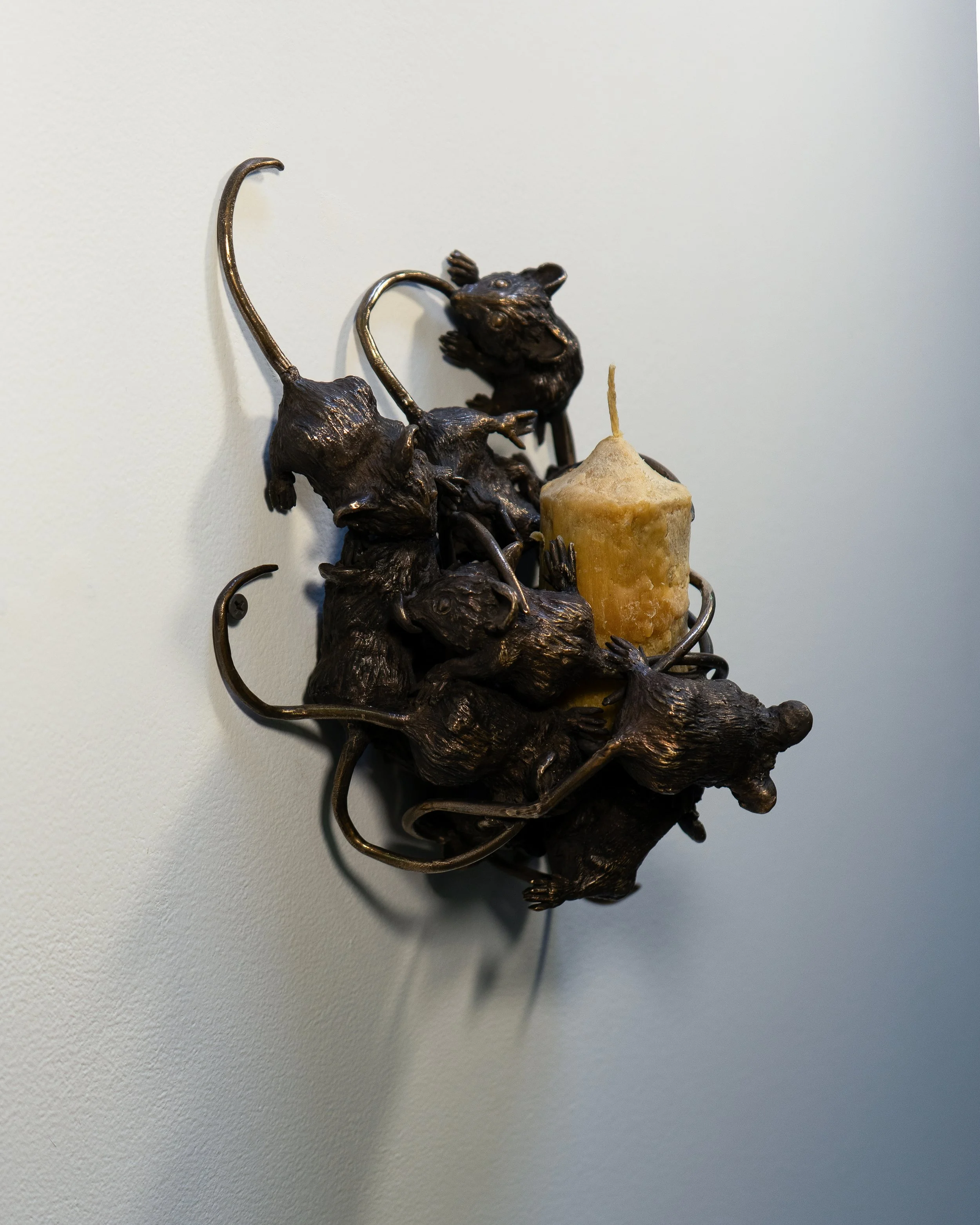 Mice Sconce Keep-7.jpg