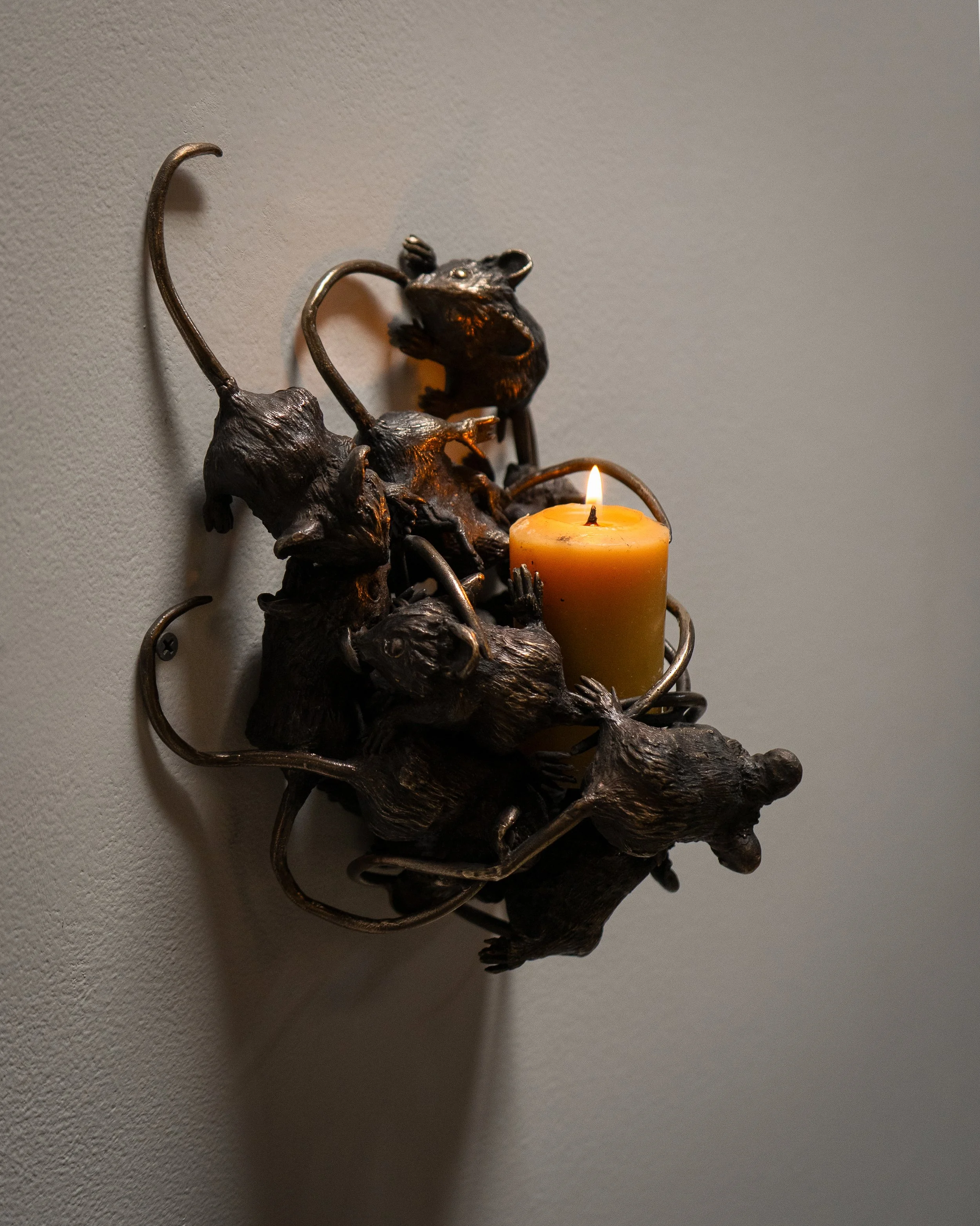 Mice Sconce Keep-1.jpg