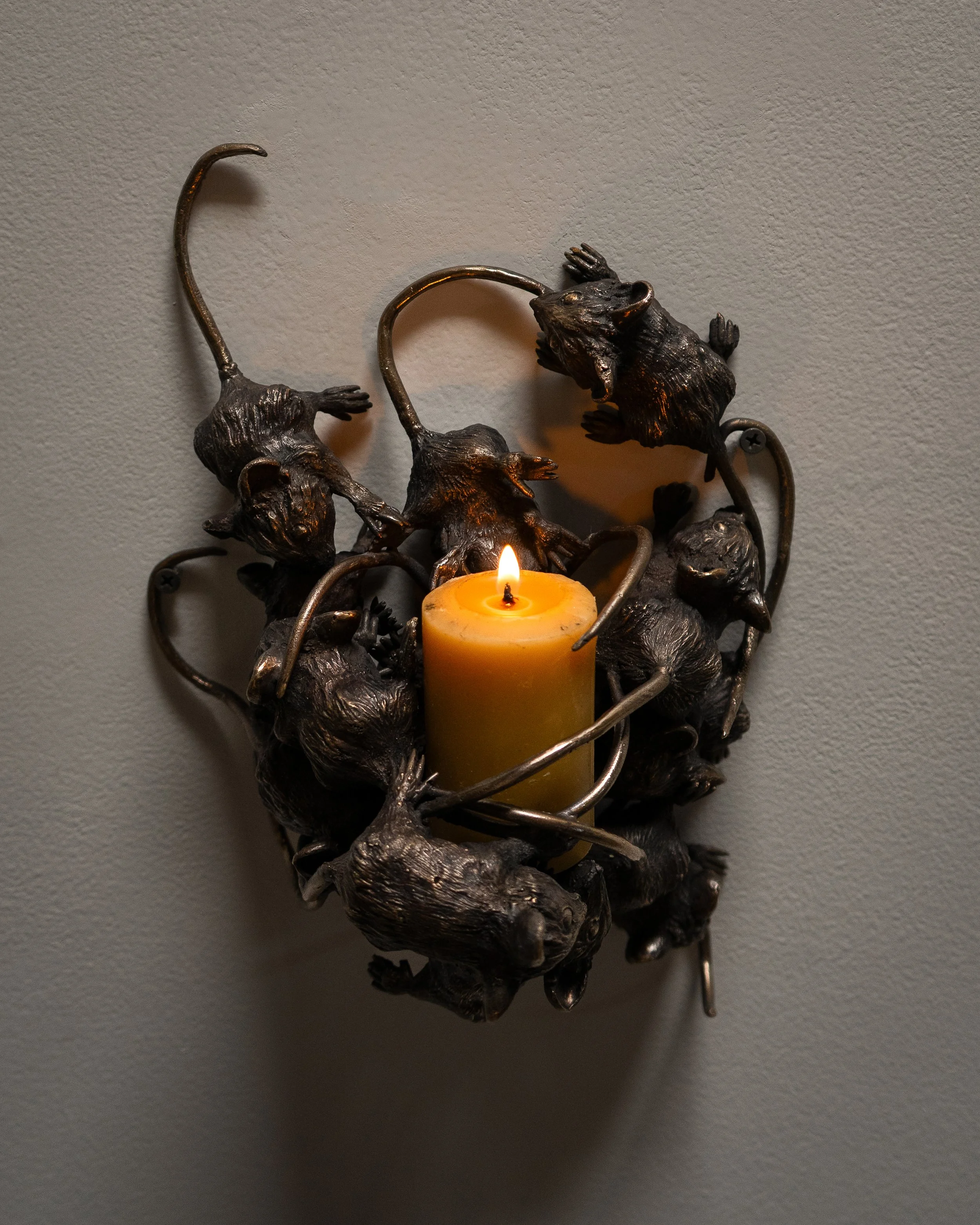 Mice Sconce Keep-2.jpg