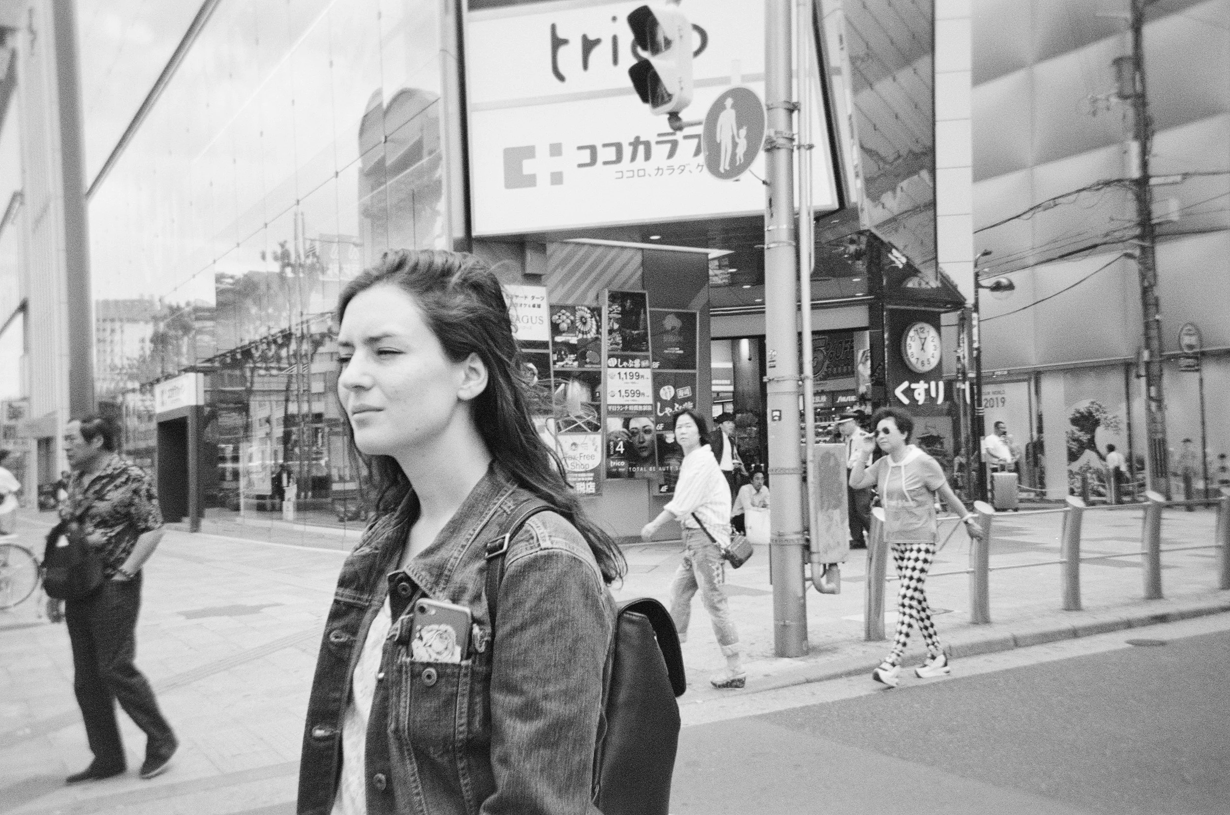 japan b&amp;w 2019