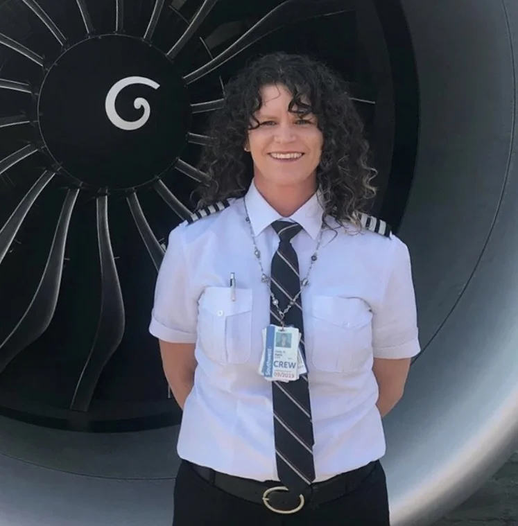 September 2019 – From Airlines to Africa: A Journey for Empowerment and the Environment – Holly Pettit