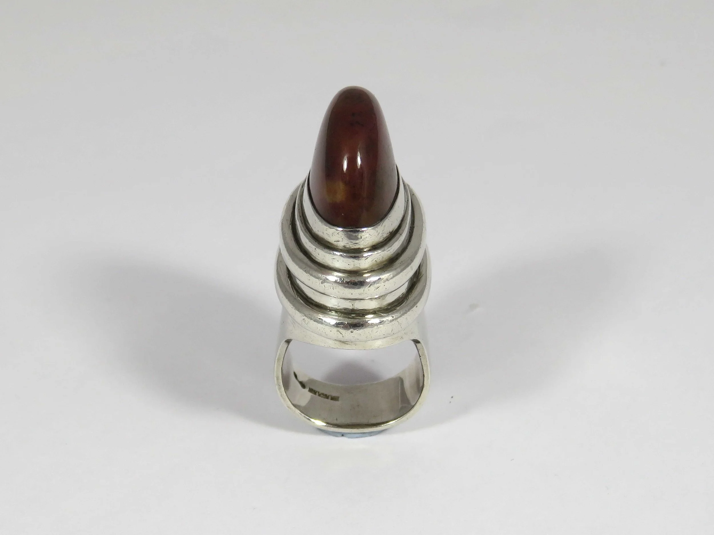 Modernist Designed Ring Set With Agate Stone