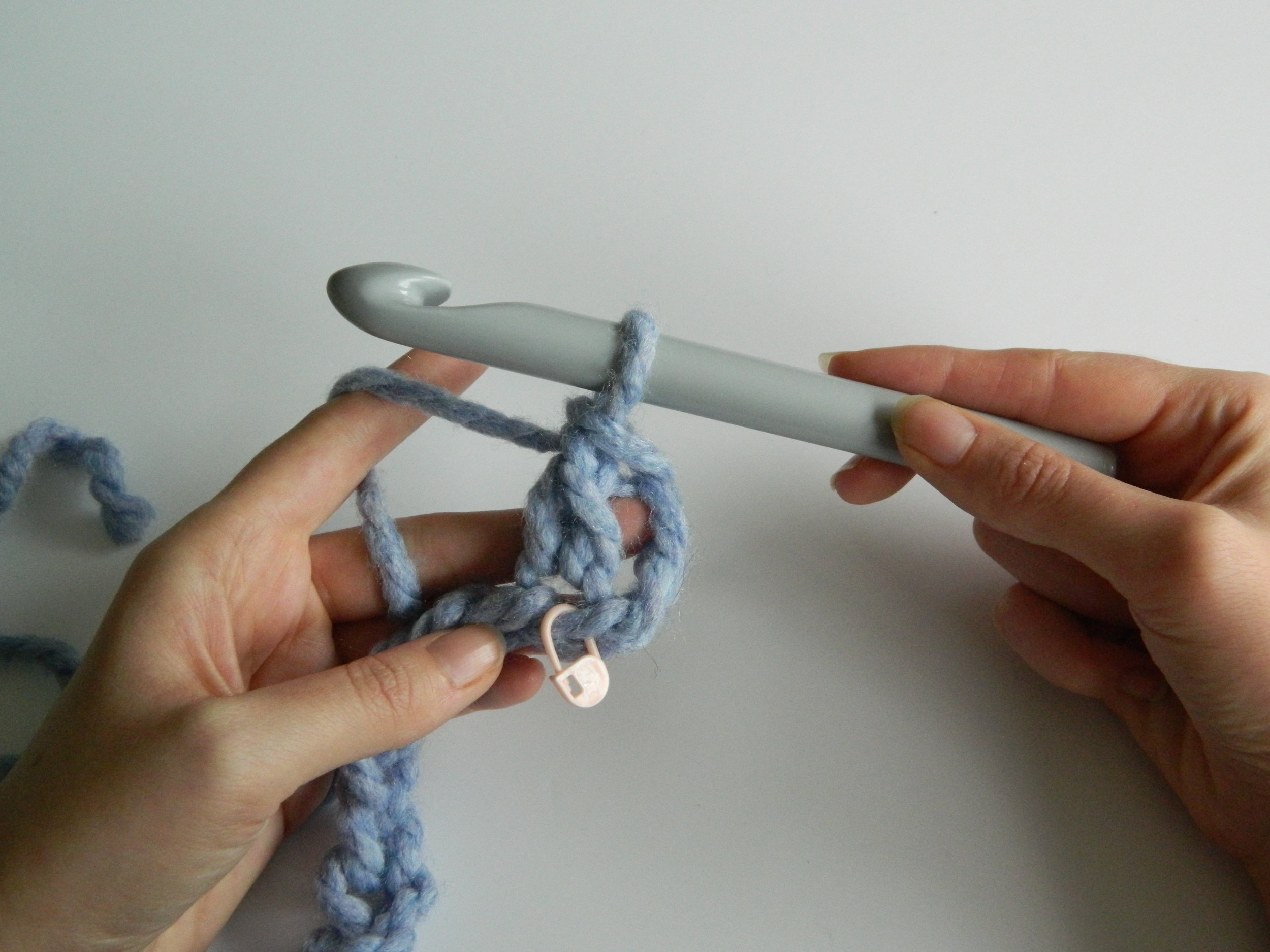 Super Chunky Crochet Throw Pattern Tutorial — Sarah Jane Seamstress