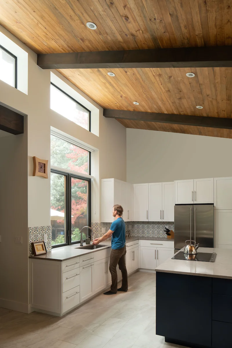 717Evergreen-Kitchen-2.jpg