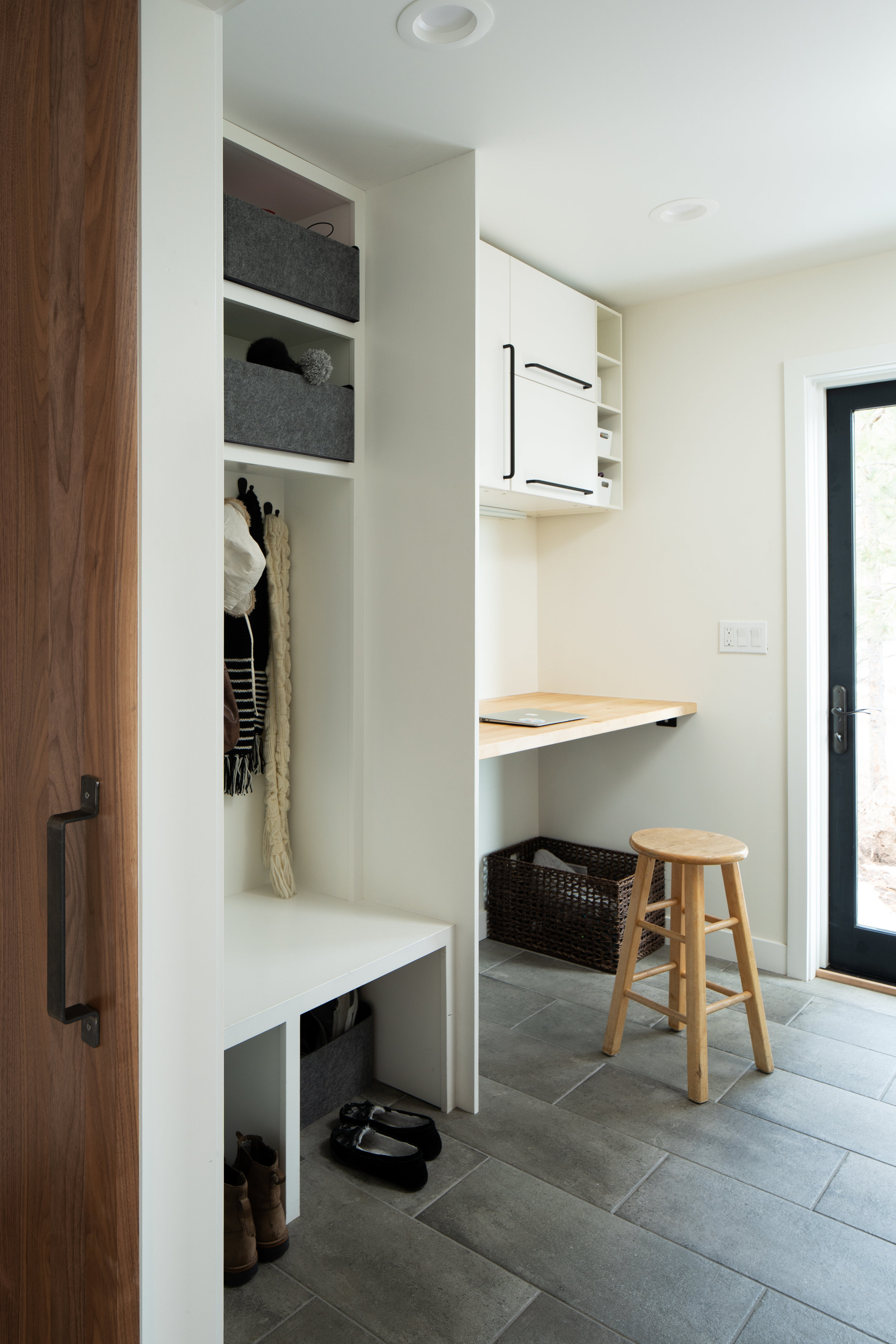 WildHorseCir-LaundryRoom Built-in.jpg