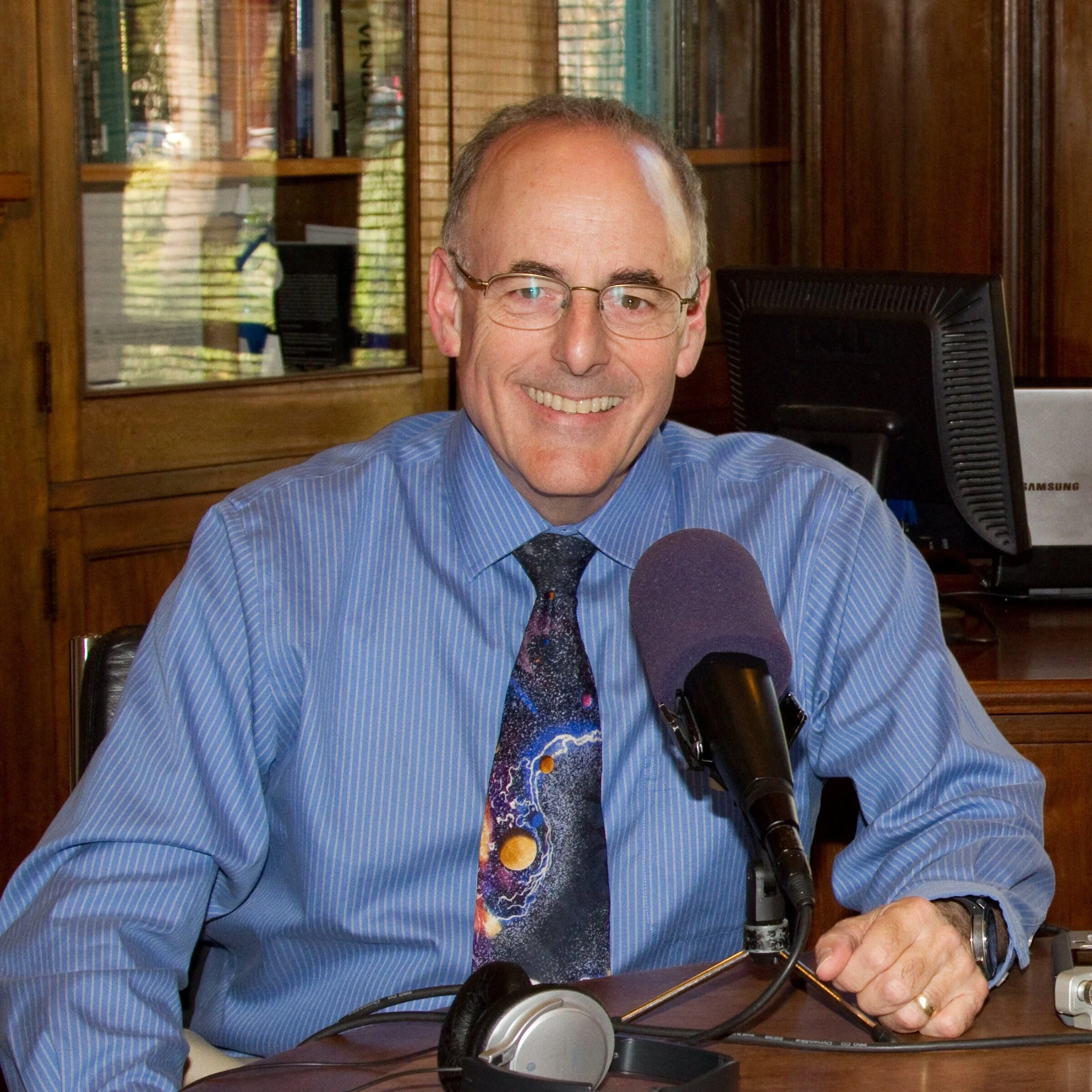 Mat Kaplan - House Historian Mat Kaplan has more than 45 years of experience in broadcasting, journalism and voice acting. For nearly two decades, he has hosted and produced The Planetary Society's award-winning podcast and public radio show Planetary Radio , the most popular, independent series about space exploration. Mat has also enjoyed many decades of friendship and collaboration with Fina Mendoza creator Kitty Felde. He is delighted and honored to have helped retell her great story.