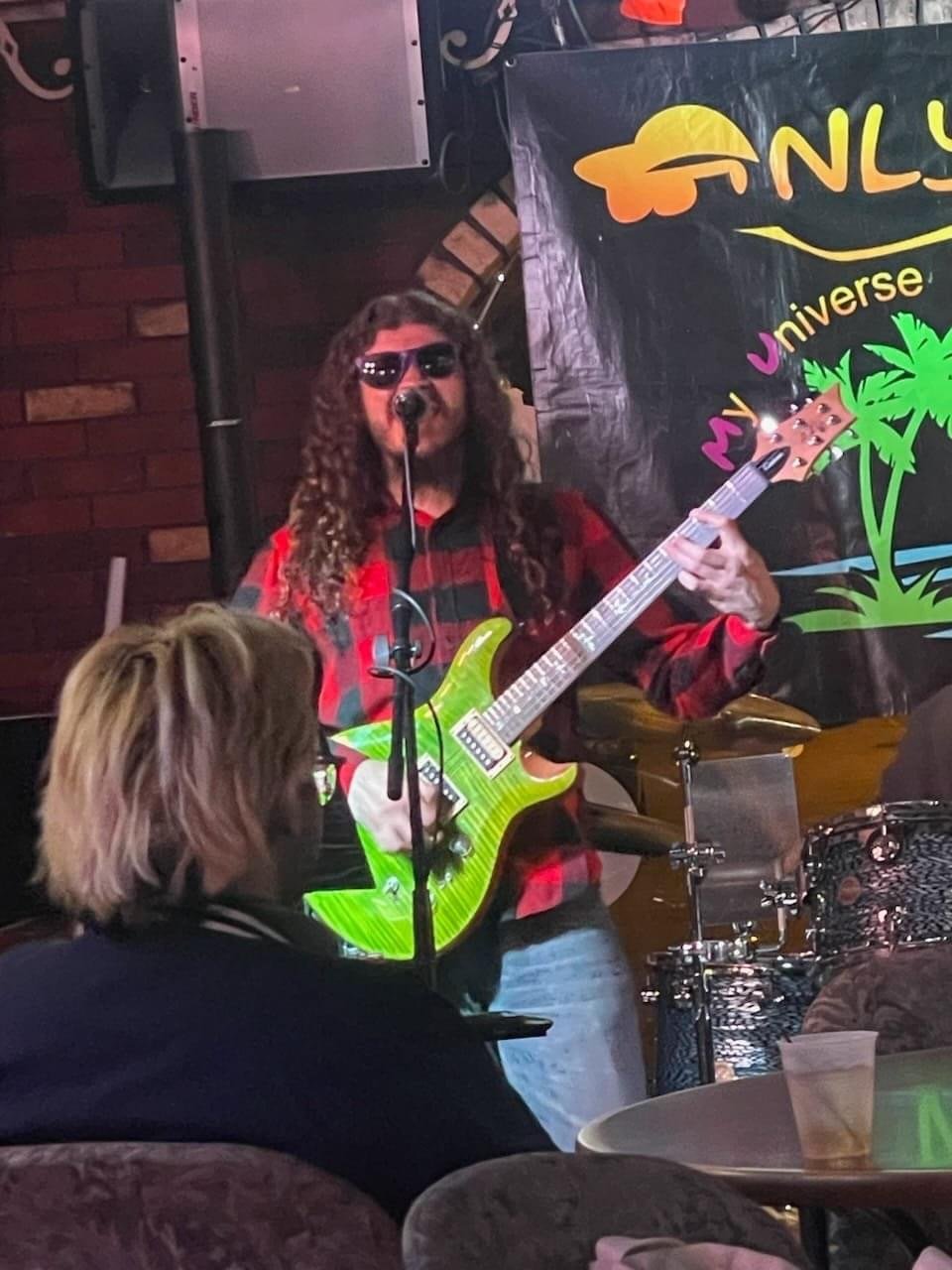 Jeff Young/Guitar/Vocalist