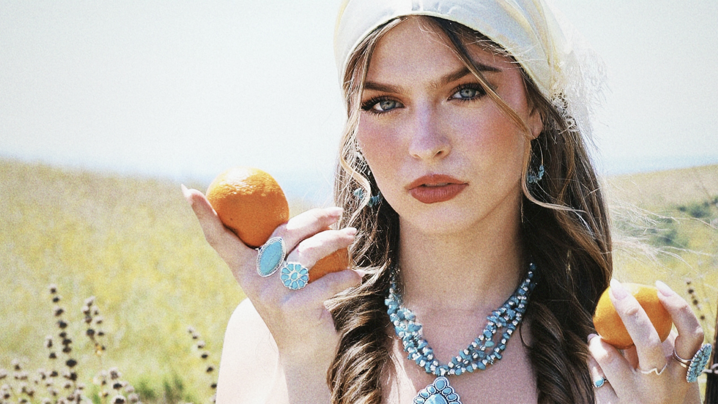 Tezza-3350 (3).png