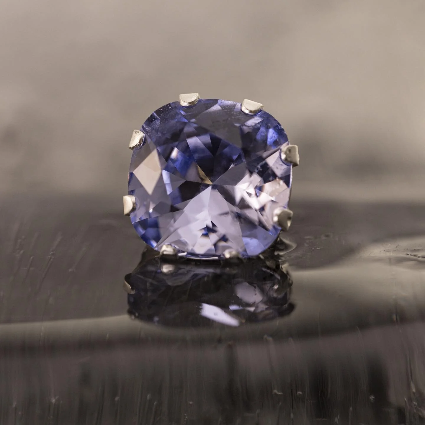 FROZEN
.
photo by // @austinblasingame