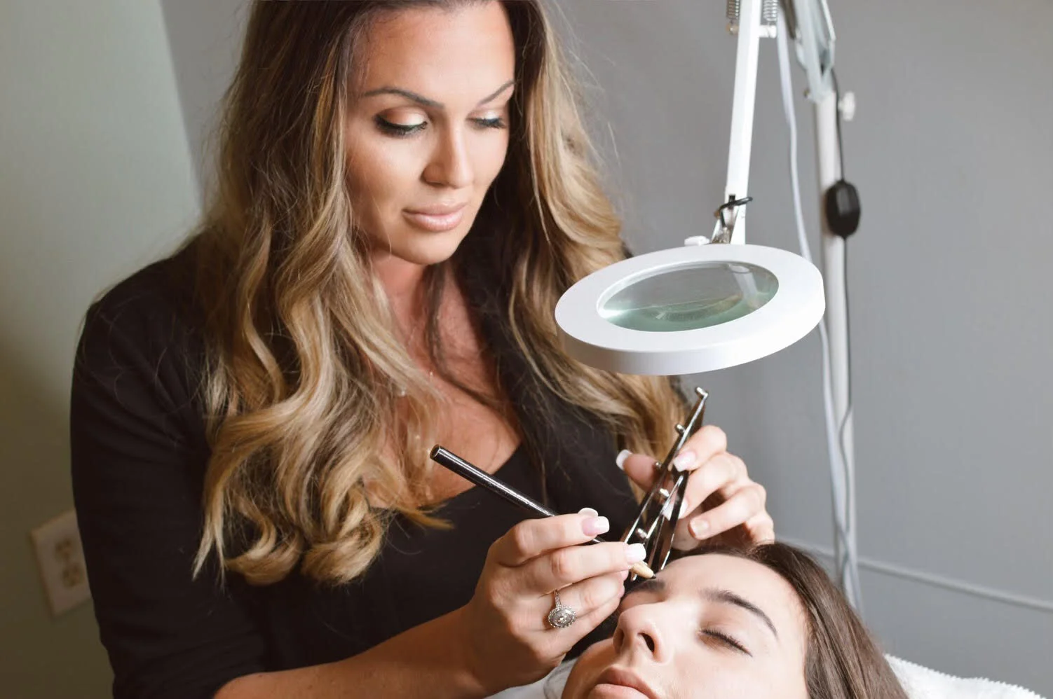 Services — Mint Salon.