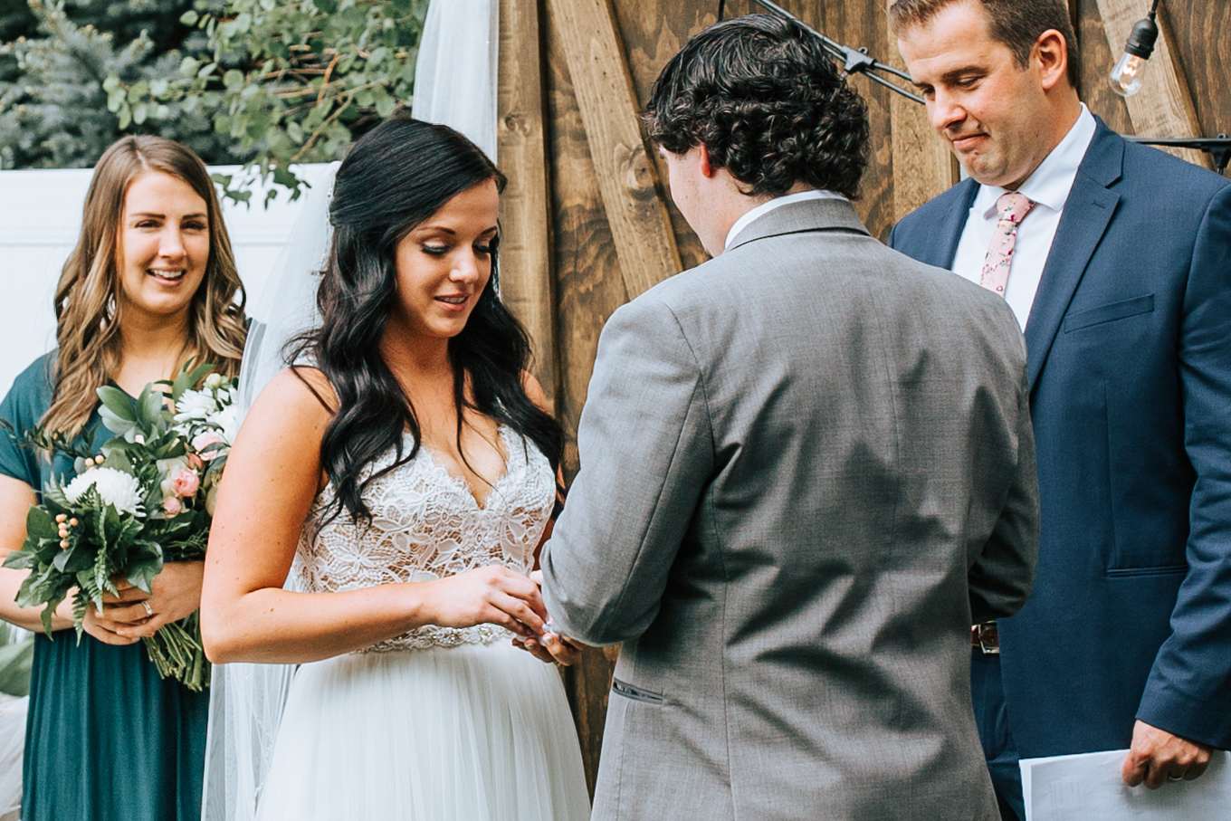 Romantic Utah backyard wedding