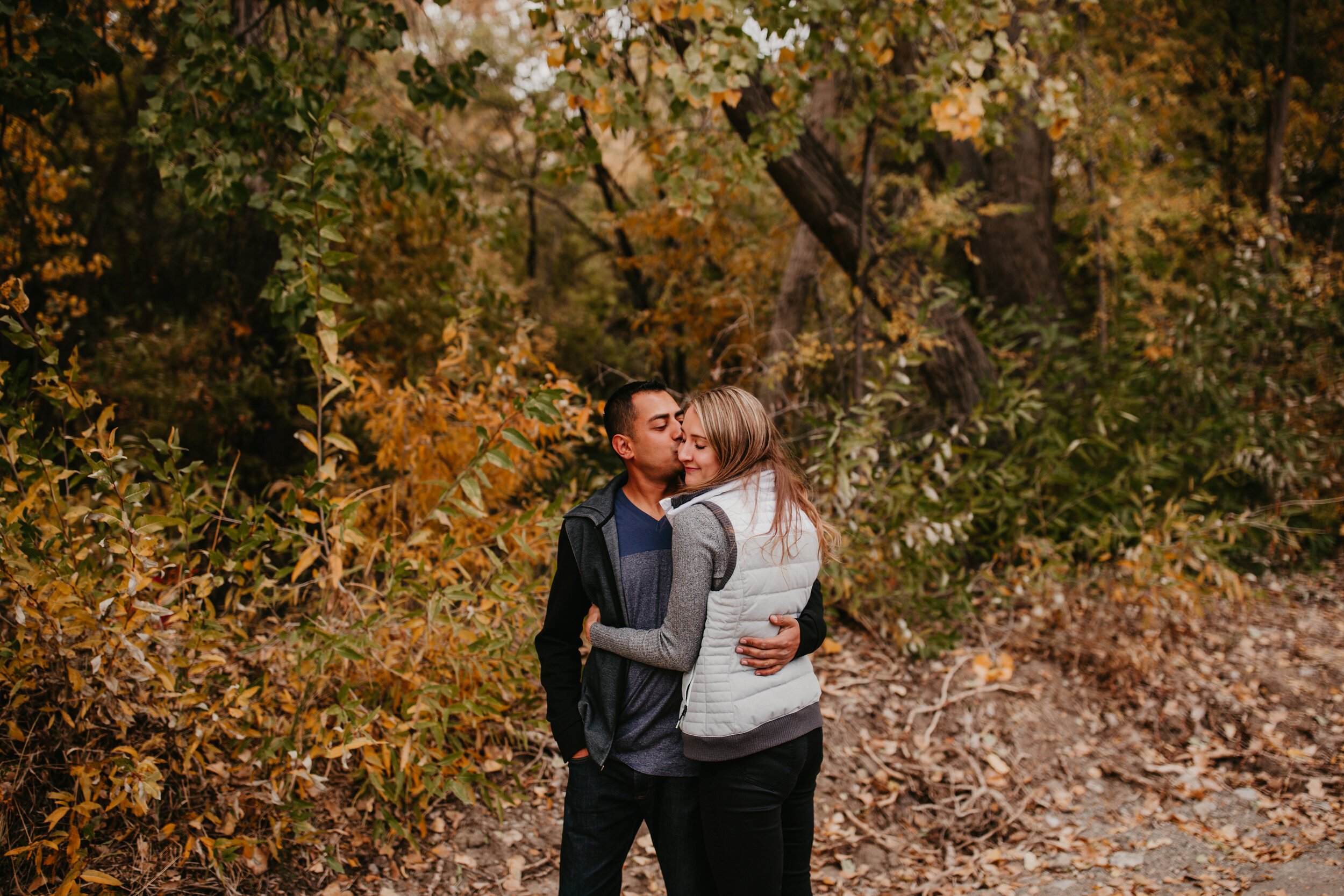 Utah fall couple engagements autumn leaves