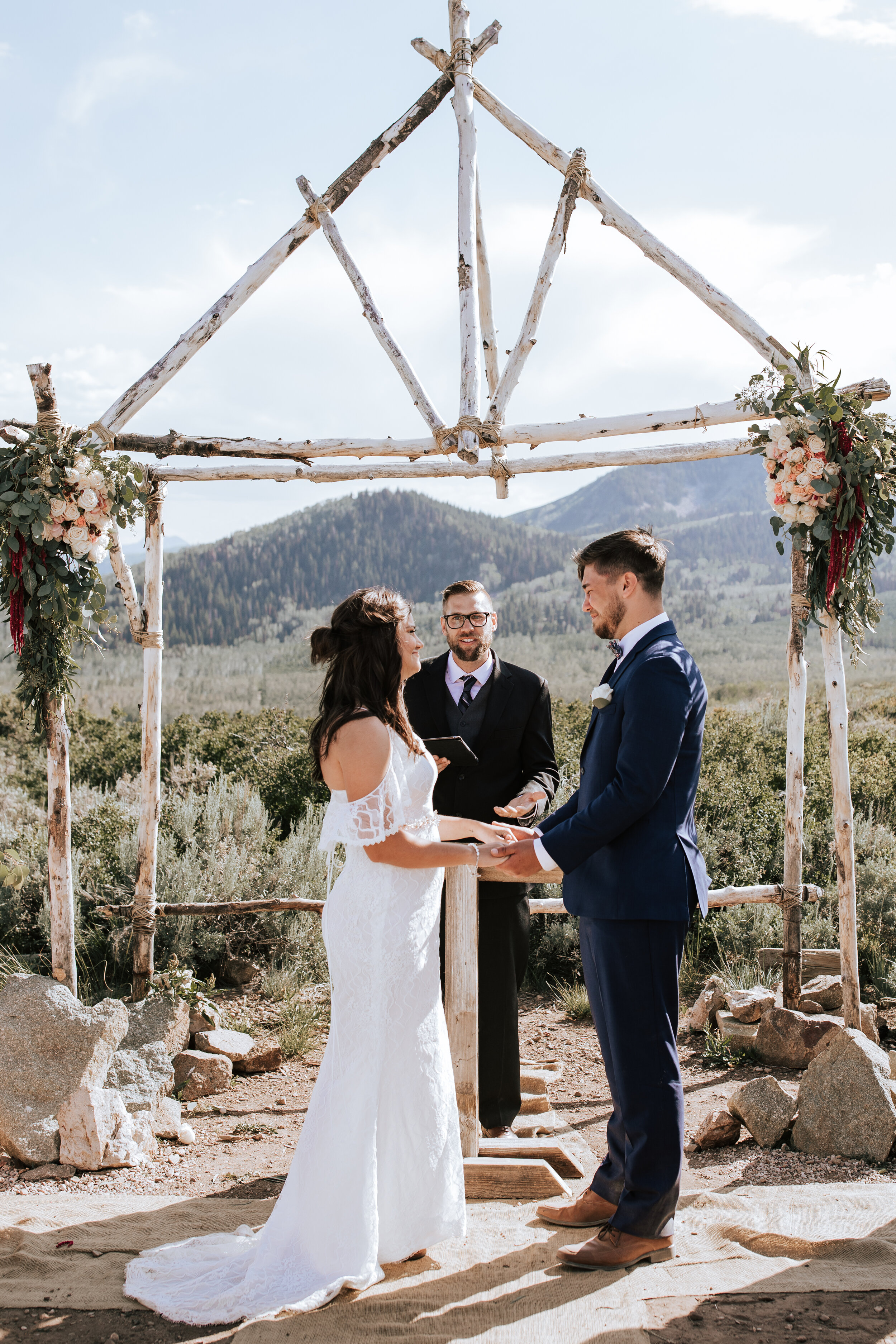 Park City Utah wedding photographer bride and groom first dance Utah elopement photographer mountain wedding #utahphotographer