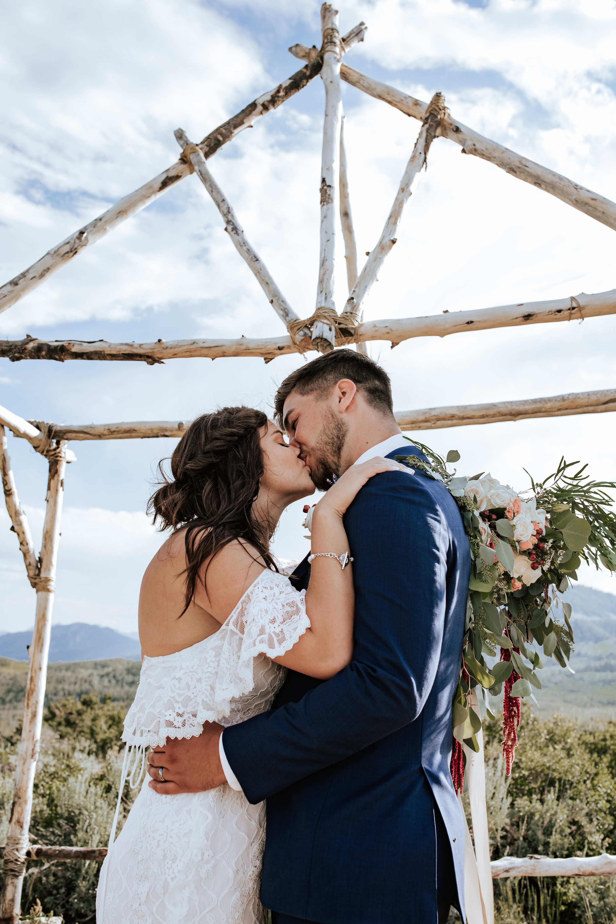 Park City Utah wedding photographer bride and groom first dance Utah elopement photographer mountain wedding #utahphotographer