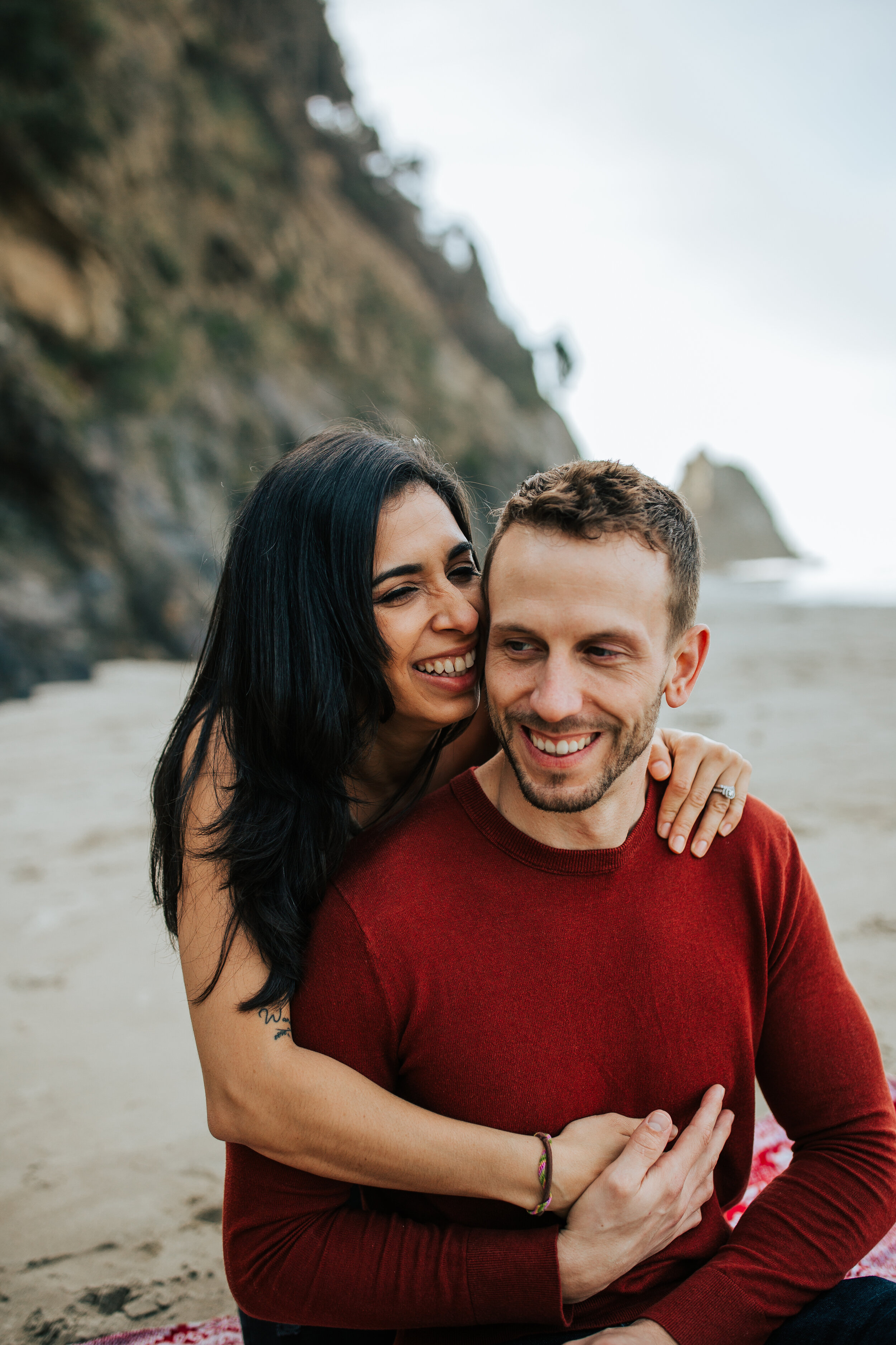 Oregon coast engagement session cute adventurous couples shoot at Hug Point in the PNW beach engagements #oregonphotographer #engagements 