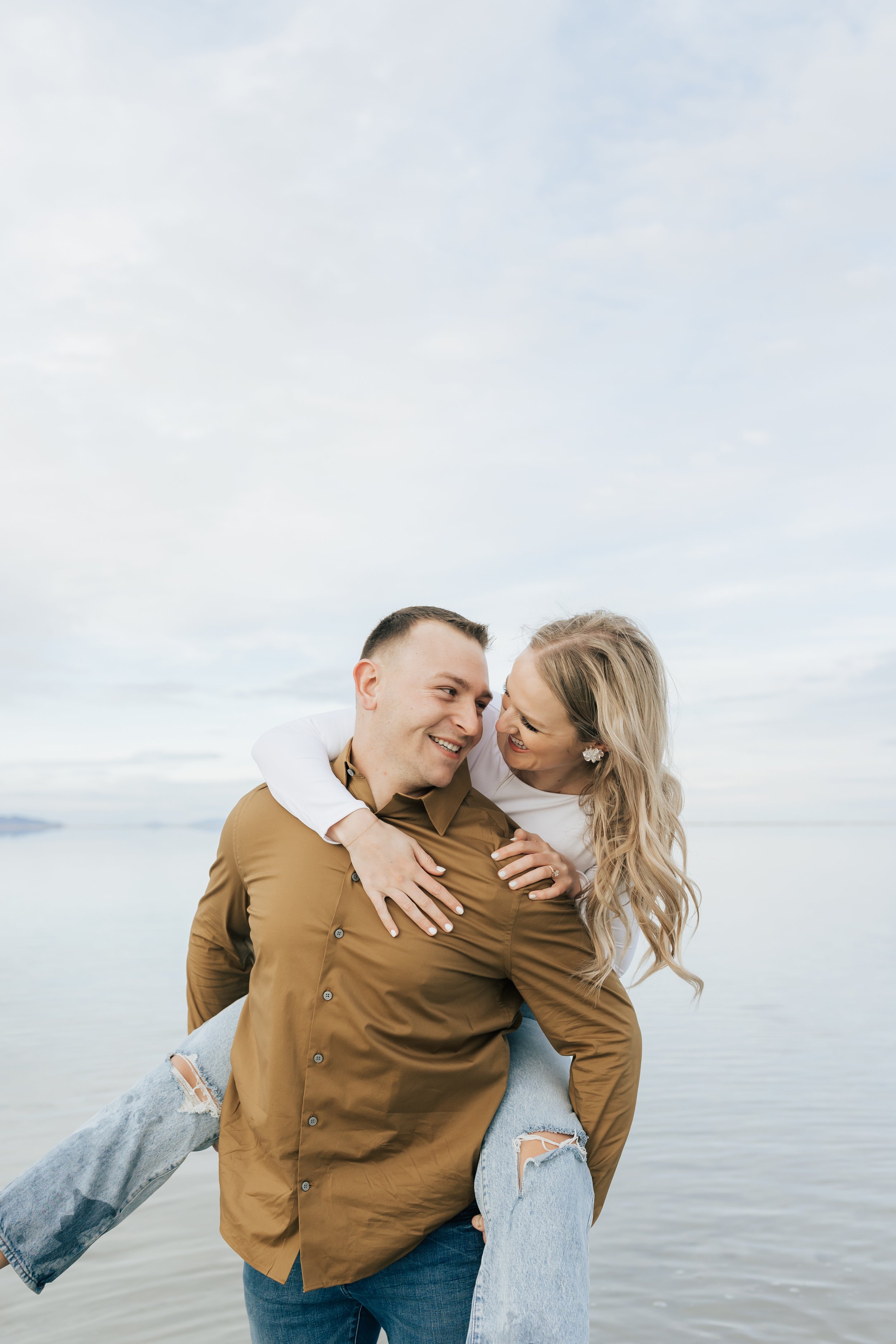  Engagement photography was done by Emily Jenkins Photography with a light and airy editing style. light and airy natural editing  #EmilyJenkinsPhotography #EmilyJenkinsEngagements #BonnevilleSaltFlats #SaltFlatEngagements #UtahEngagements #LakeEngag