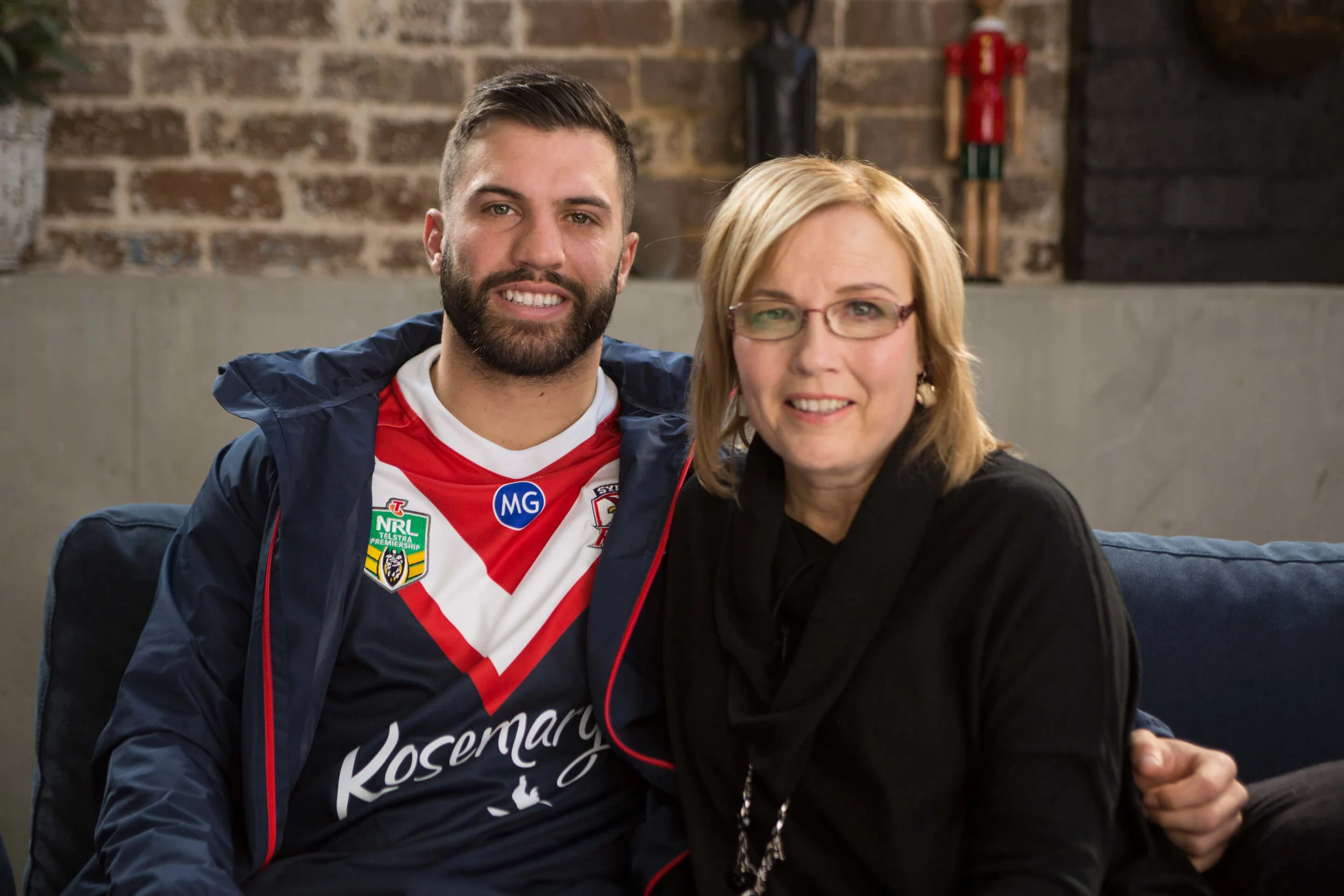 James-&-Mum-Couch-III_small.jpg