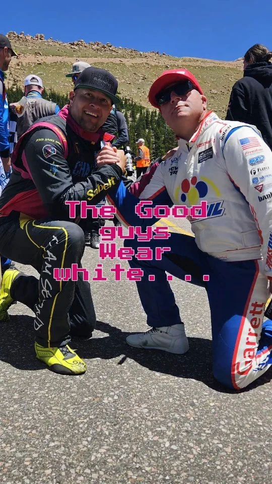 They say good guys wear white, but I think good guys wear @sabeltamerica , and @chucklesgarage wears it like a legend. Shake and bake while staying safe @pikespeakhillclimb
@sabelt_erik and the gang have always treated me right!
#hillclimbmonsters