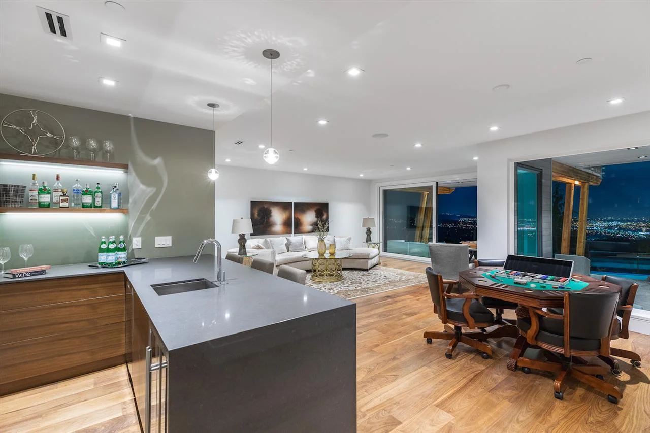 09-1060 crestline-dxmd.jpg