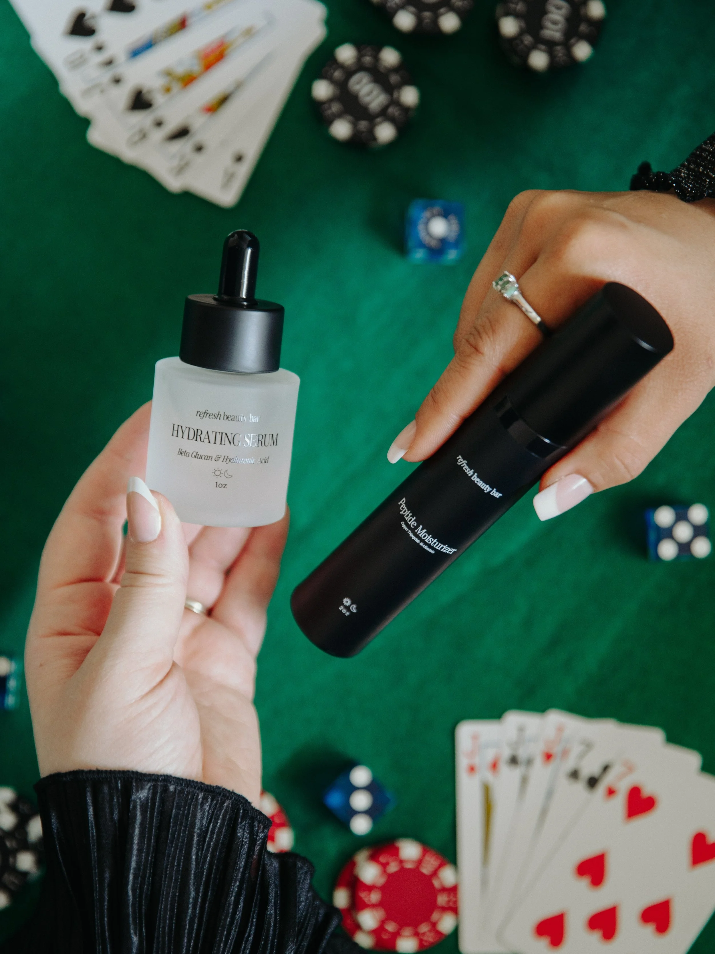 🎰 A winning duo, no gambling required &spades;️

We talked all weekend about these two at the Shed the Dead event. Hydrating Serum + Peptide Moisturizer are staples for both your pre &amp; post peel skincare routine. 

&hearts;️ Hydrating Serum | $5