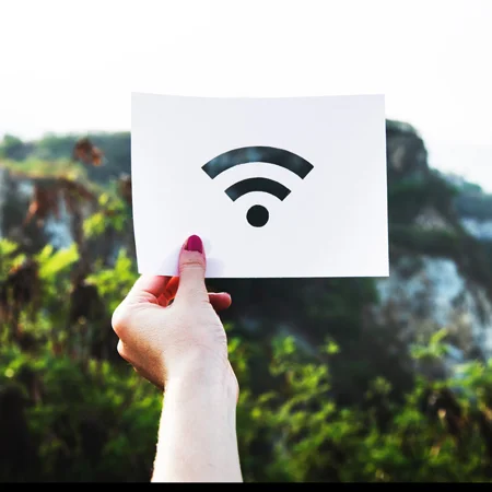 wifi-rawpixel-268378-unsplash-crop.jpg
