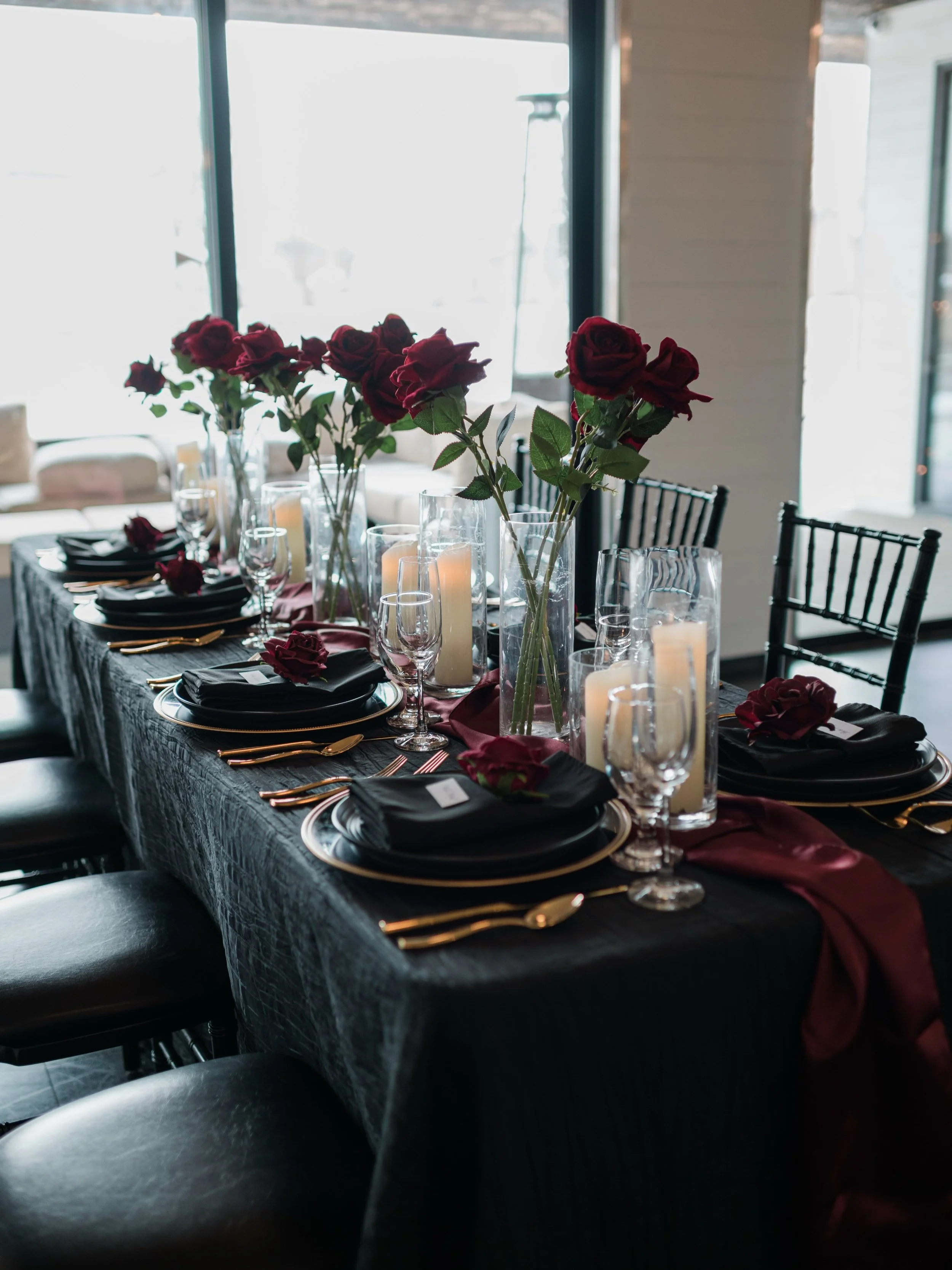 Romance, elevated 🌹

Photographer: @katephoto___ 
Table Decor: @warrenplacevenue 

#moodywedding #romanticwedding #elevatedweddings 

Wedding Decor | Kansas City Wedding Venue | Wedding Reception | Wedding Venues in Kansas City | Kansas Wedding Venu