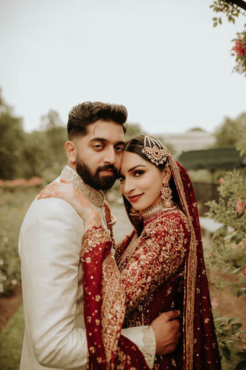 An Indian Wedding Spanning 5 Days! | Indian wedding poses, Indian bride  photography poses, Indian wedding couple photography