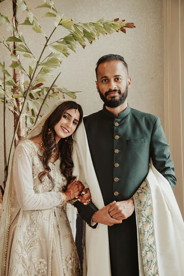 Posing Ideas For Your Muslim Wedding