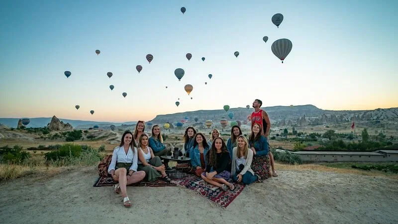 Intrepid-Travel-Turkey-Cappadocia-balloon-group-045.jpg