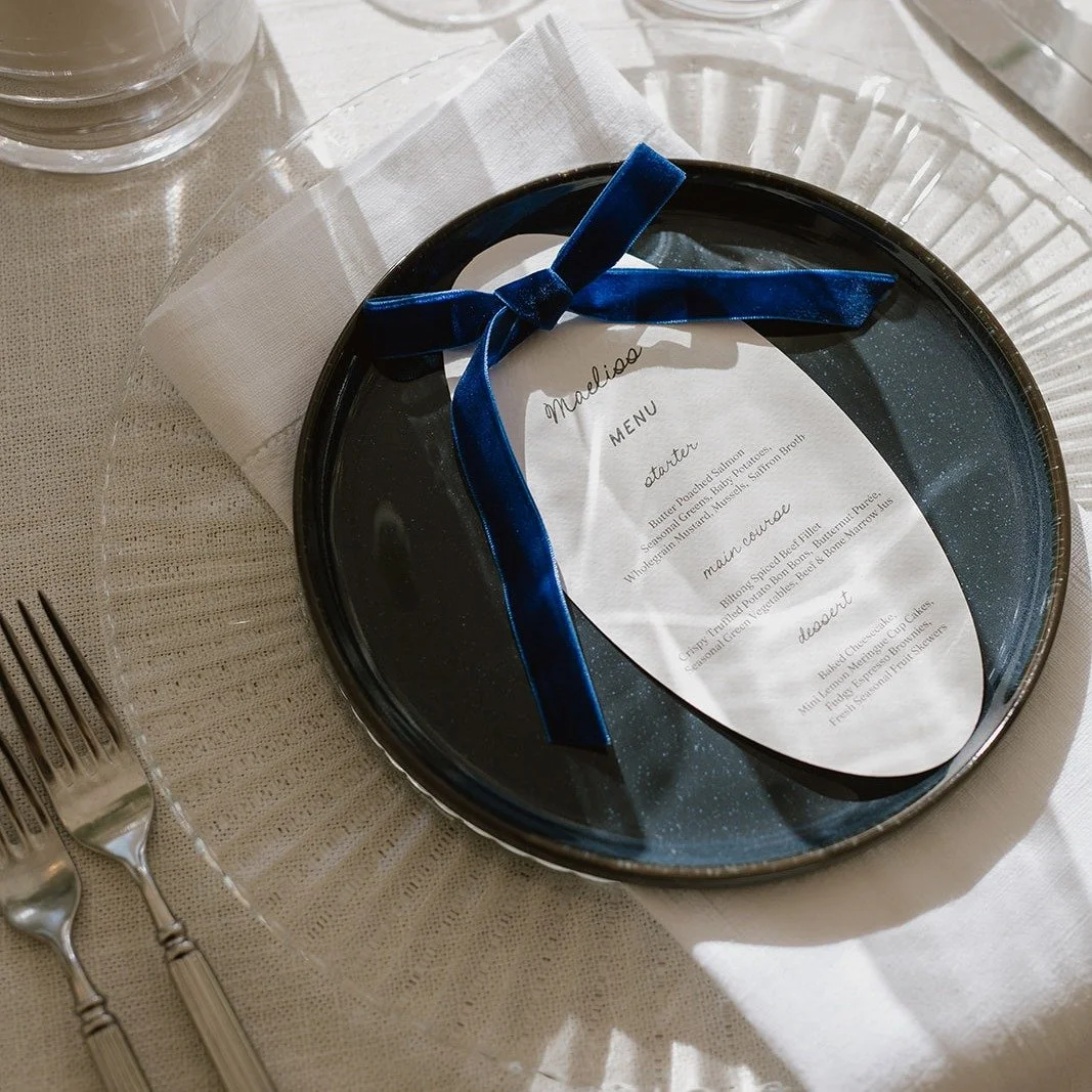 Still swooning over this colour palette from the past season! 💙 Blue Delft paired with timeless whites &mdash; such an elegant combination. Truly a chef&rsquo;s kiss moment! 🤍✨