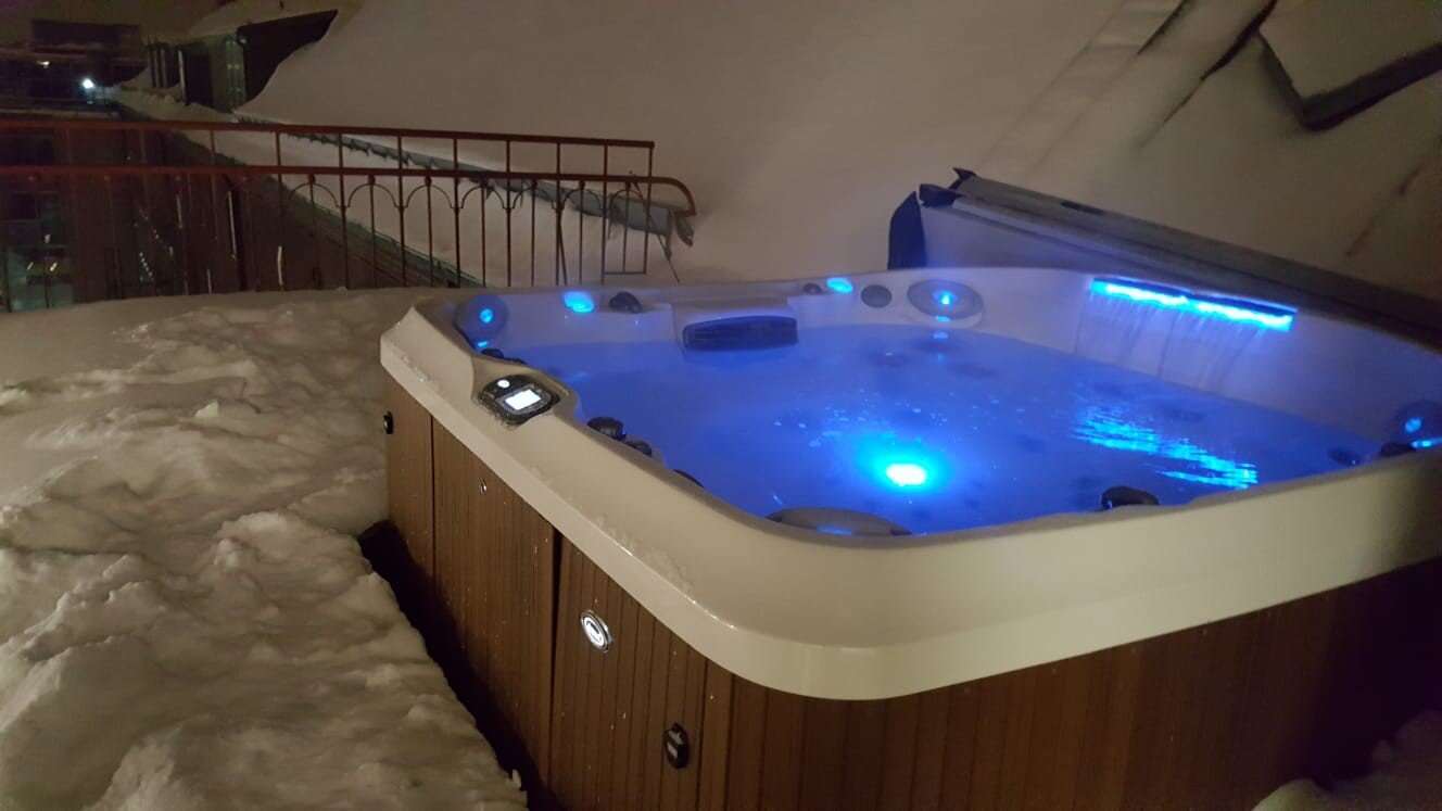 jacuzzi1.jpg