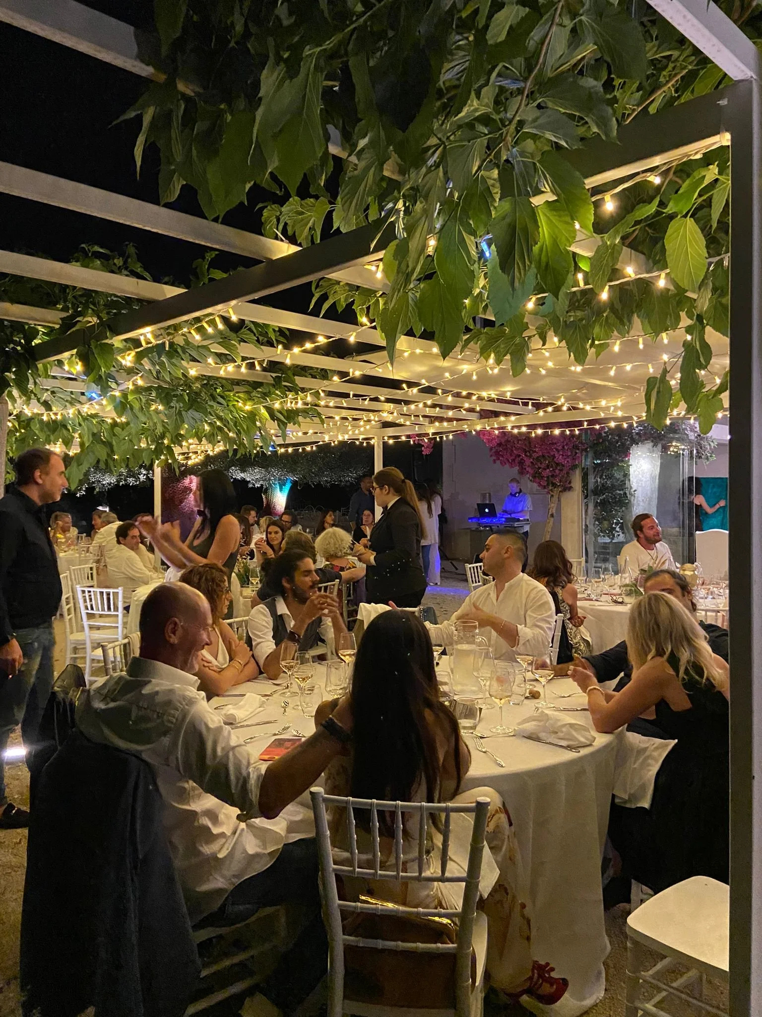 Cena di beneficenza a 8 mani dell'8 giugno 2022