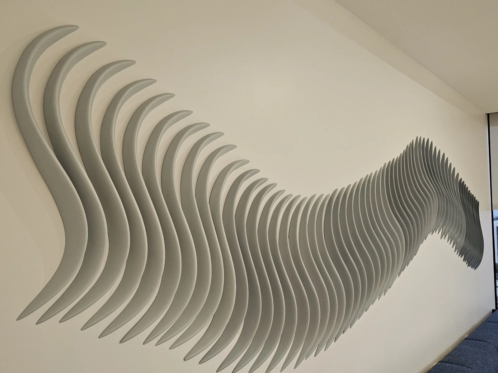 Seismic‑Smart Art Installation in Los Angeles: Museum‑Grade Mounting for High‑Rises and Cultural Spaces