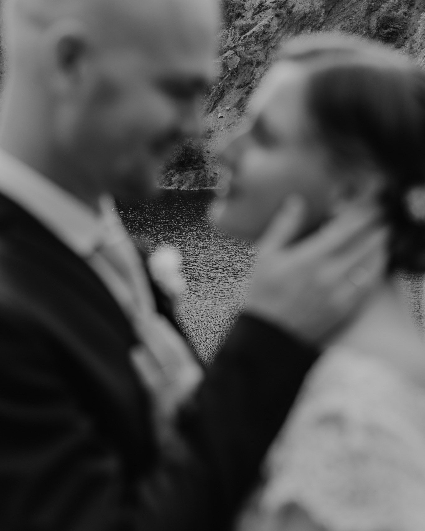 Zwei Herzen, ein Versprechen, unendliche Liebe. ✨

Kira &amp; Matthias. 🤍

#hochzeitsfotografie #hochzeit2024 #wedding #hochzeitsfotografkassel #anneguenst